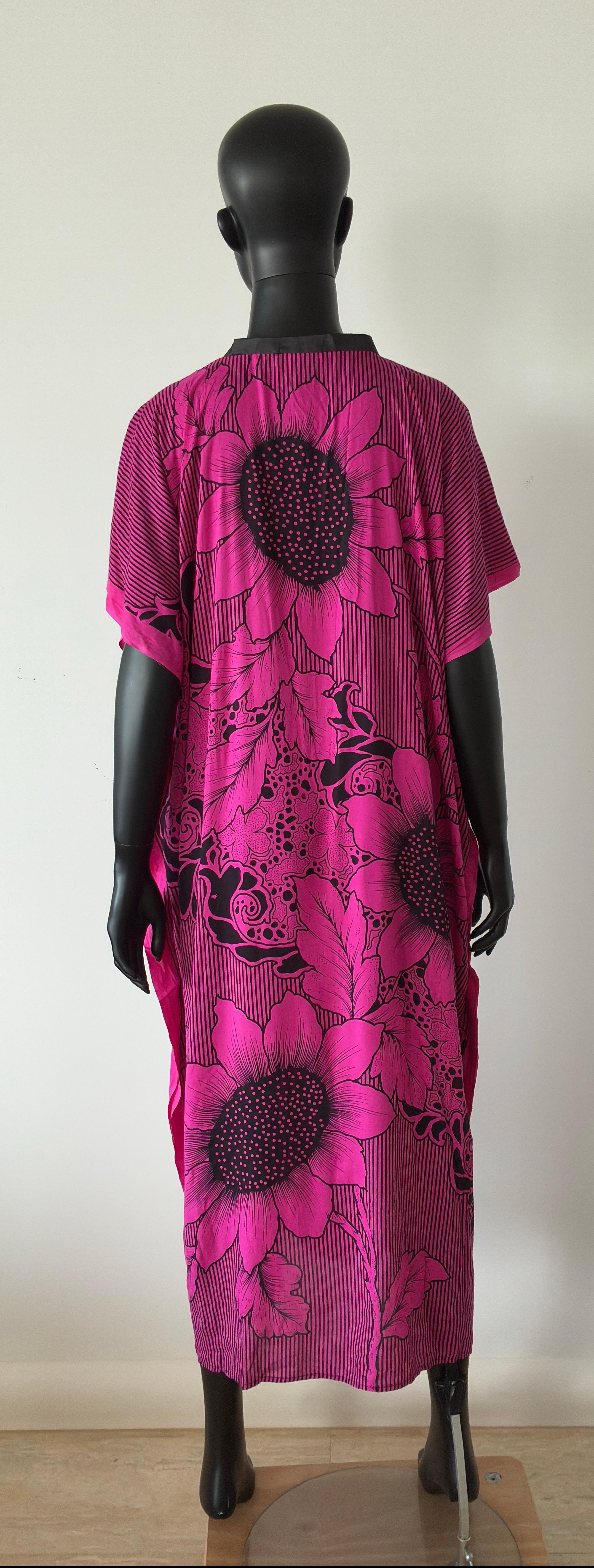 Robe caftan vintage avec imprimé tournesol Unisexe en vente