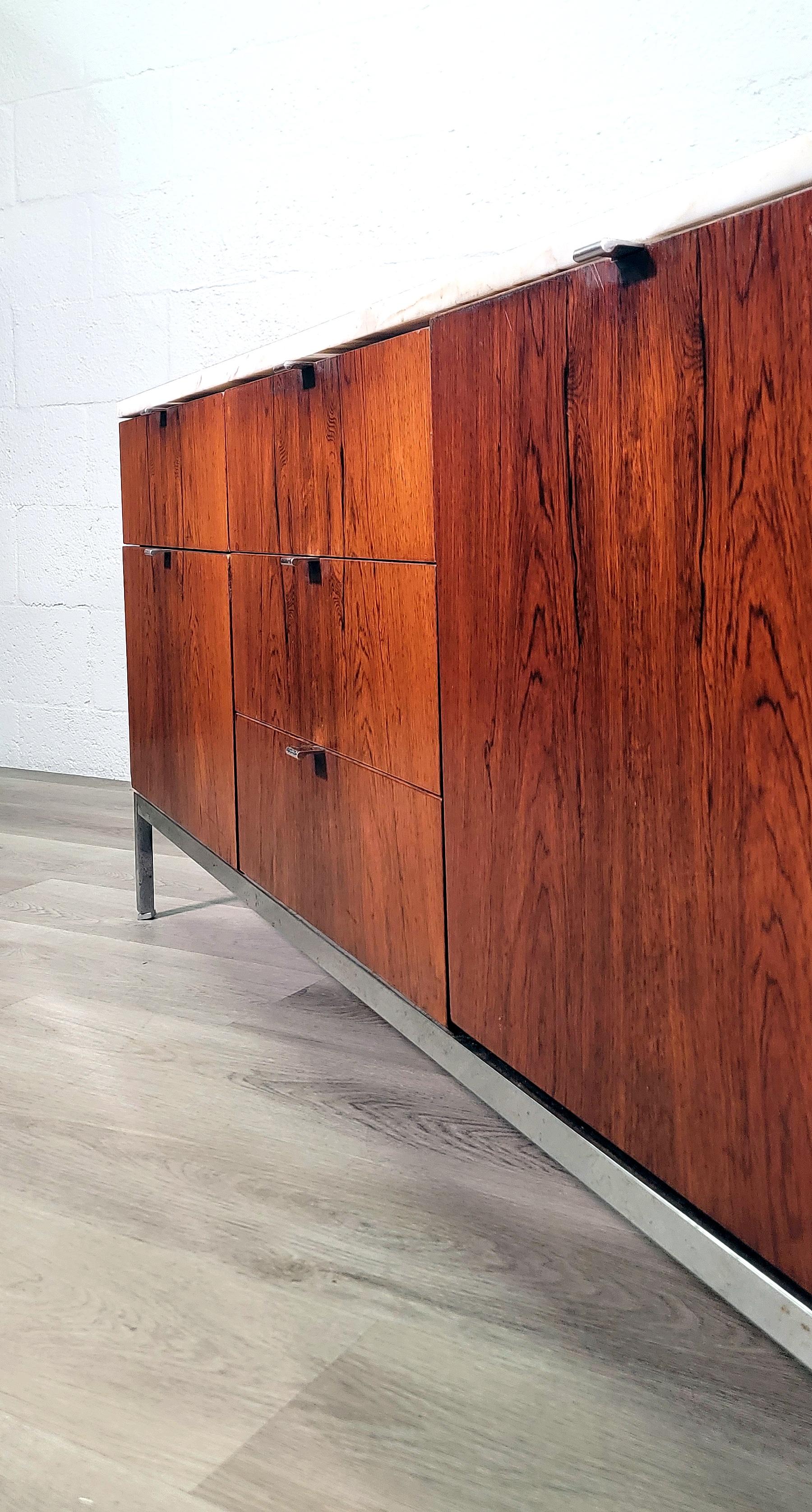 Polished Vintage Calacatta Marble and Rosewood Florence Knoll Credenza For Sale