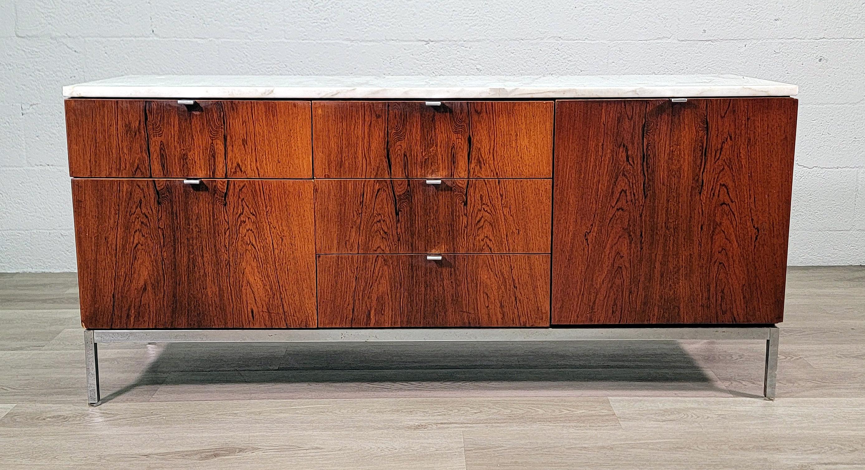 Vintage Calacatta Marble and Rosewood Florence Knoll Credenza For Sale 1