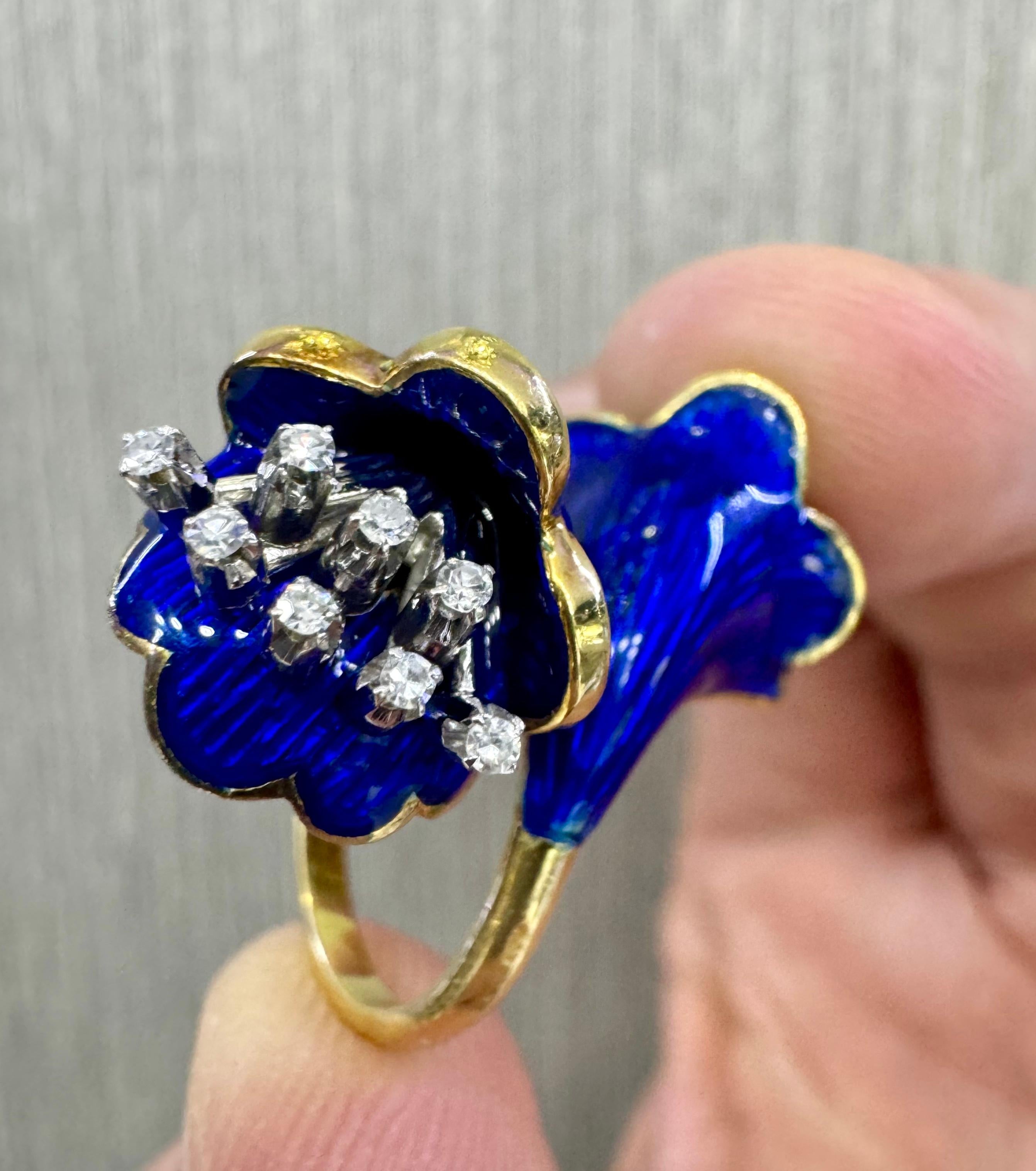 Vintage Calla Lillie Floral Diamond & Cobalt Blue Enamel Cocktail Ring In Good Condition In MIAMI, FL