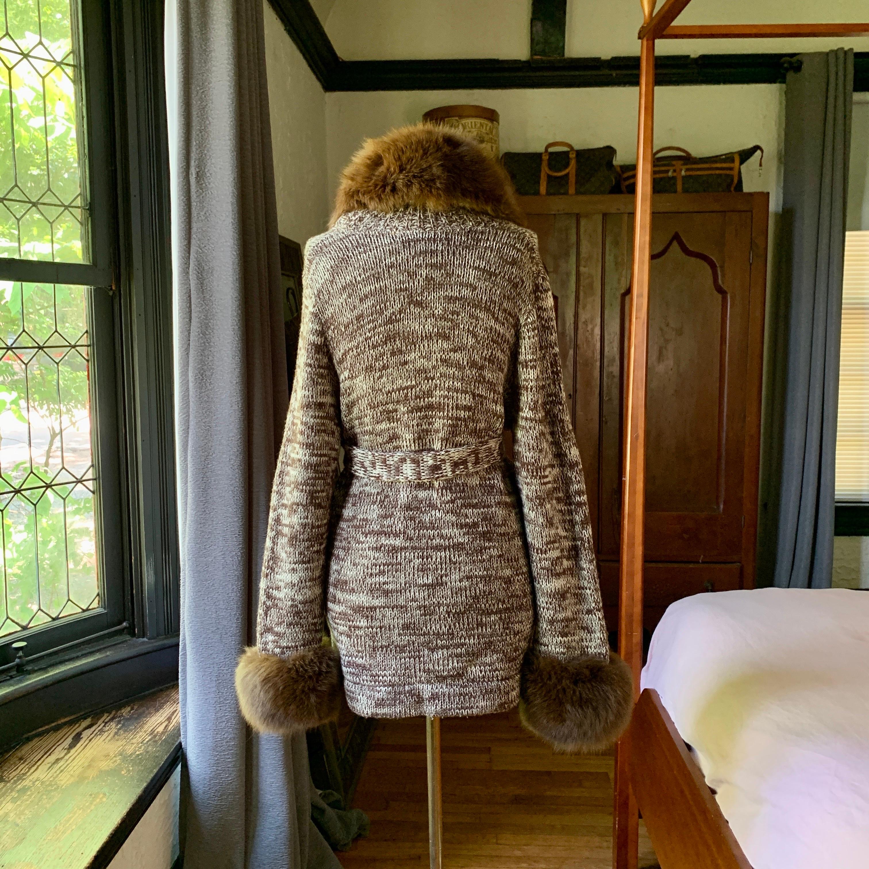 Vintage CALVIN KLEIN 70's BLACK LABEL Hand Knit Cardigan Sweater Belted FOX FUR For Sale 6