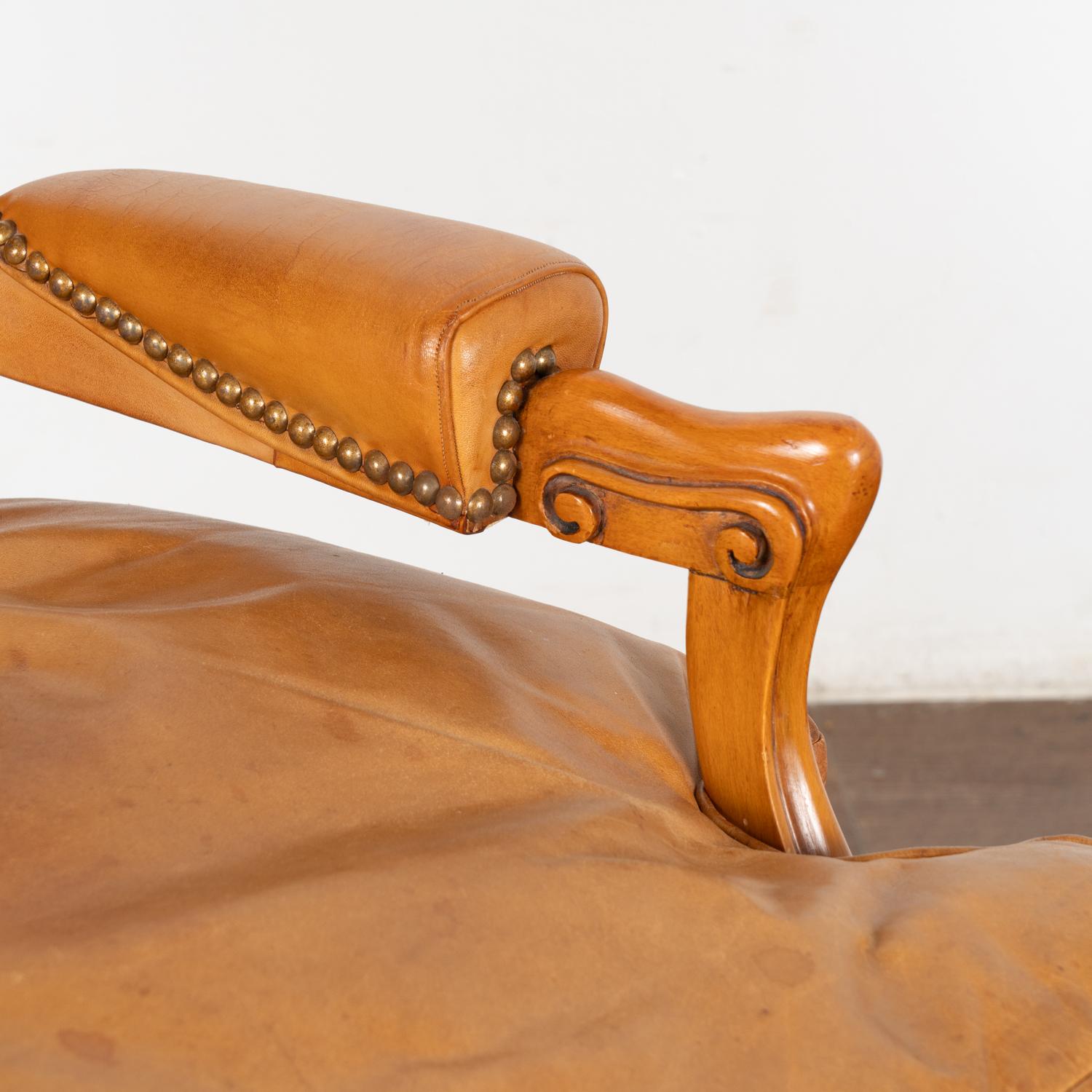 Vintage Camel Colored Leather Wingback Armchair, Denmark circa 1940 For Sale 2