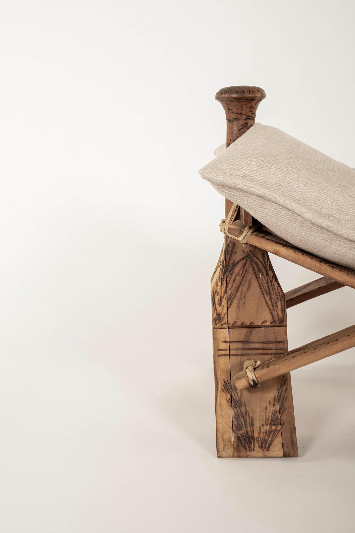 Vintage Camel Saddle Stool In Good Condition In Houston, TX