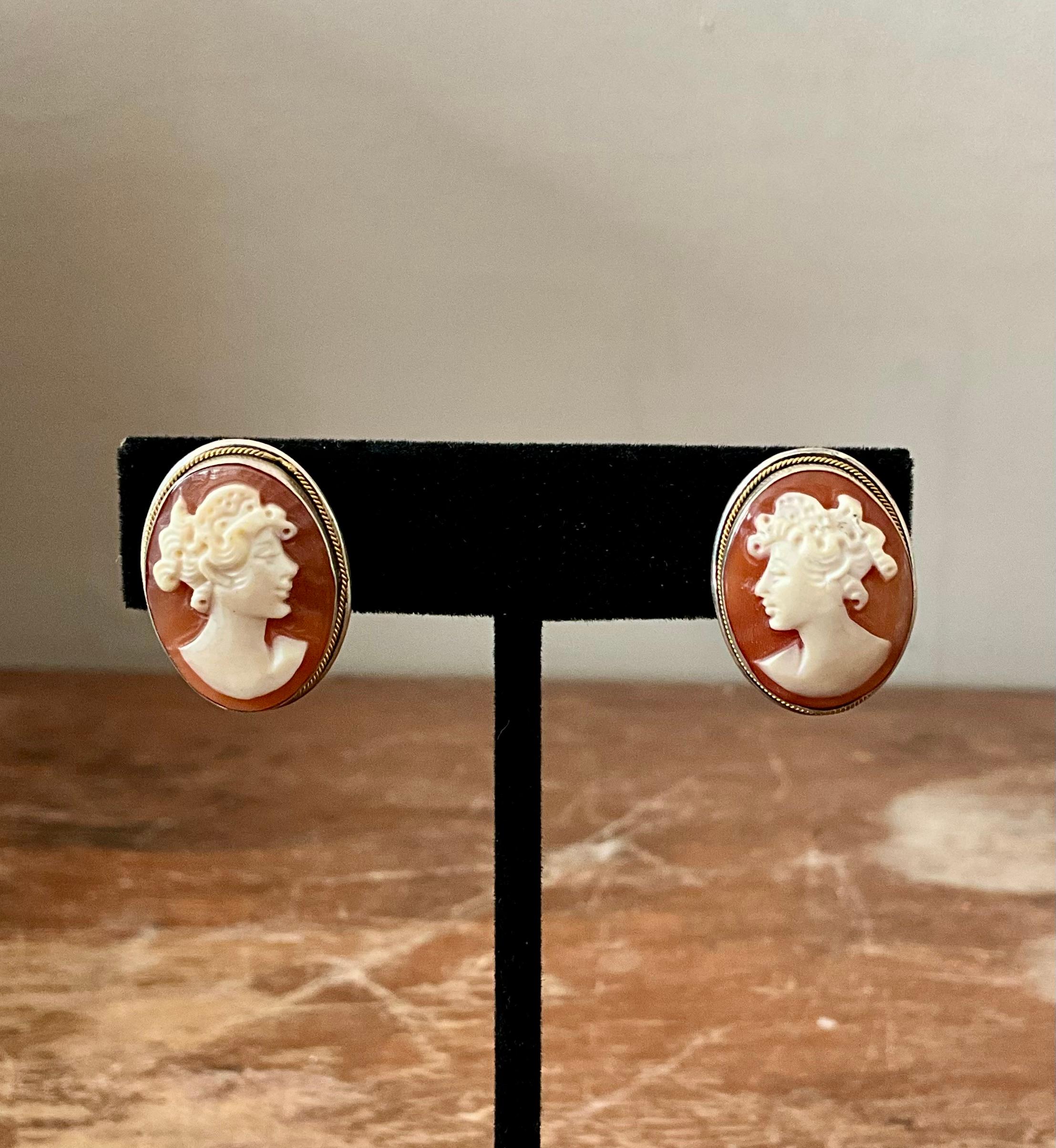 Vintage Kamee Clip auf Ohrringe im Angebot 1