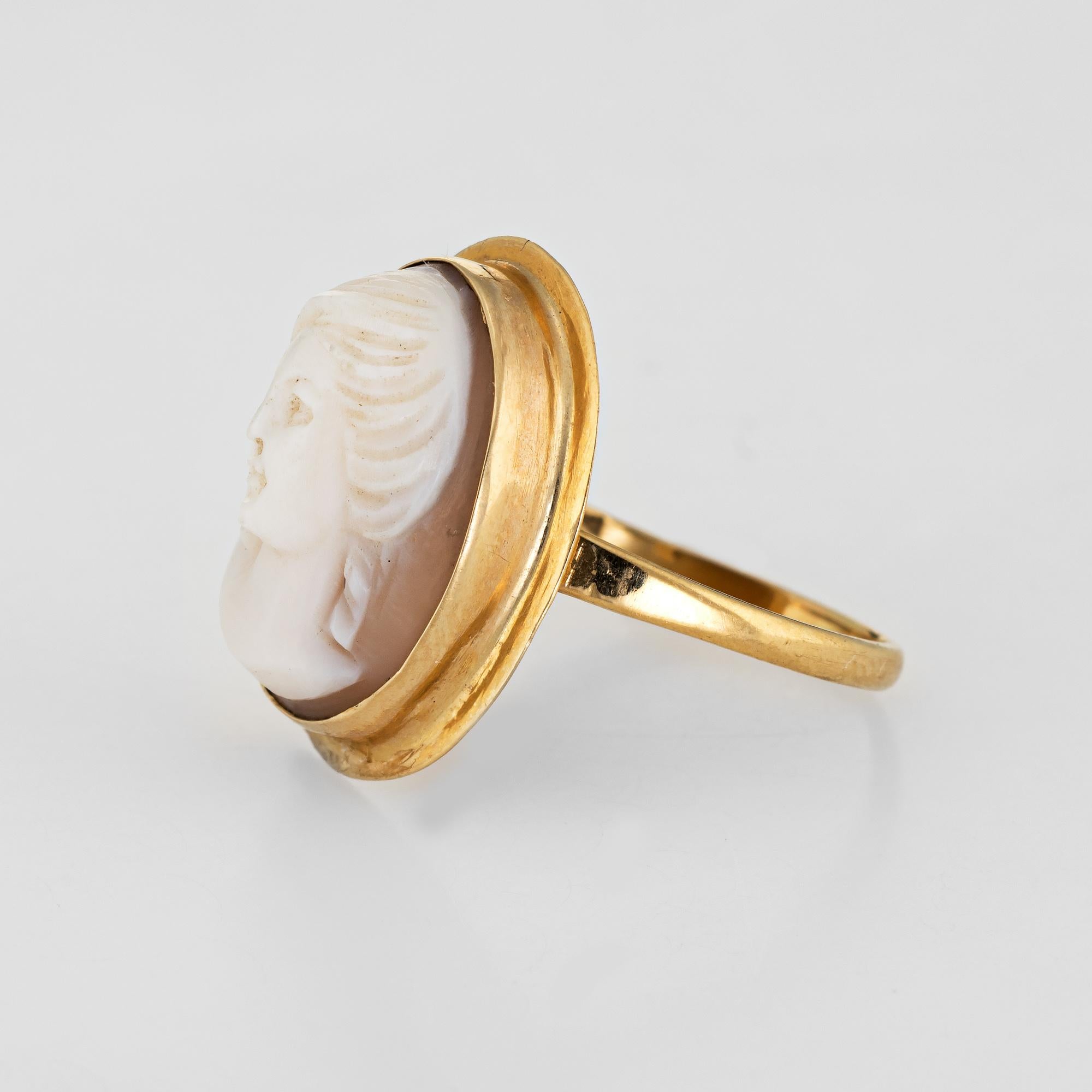 Women's Vintage Cameo Ring 18 Karat Yellow Gold Estate Fine Jewelry Oval High Relief