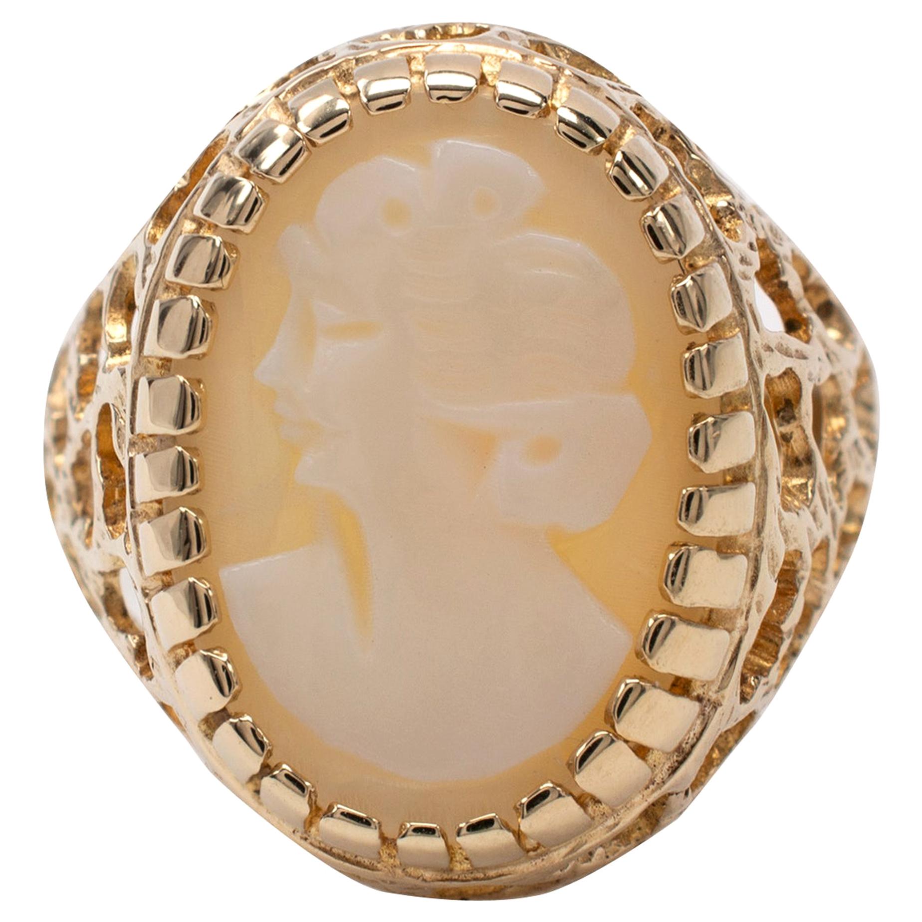 Vintage Cameo Ring Open Basket Setting 9 Karat Yellow Gold Dated London 1977 For Sale