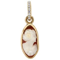 Handcrafted Loretta Pendant in 18K Yellow Gold by Single Stone