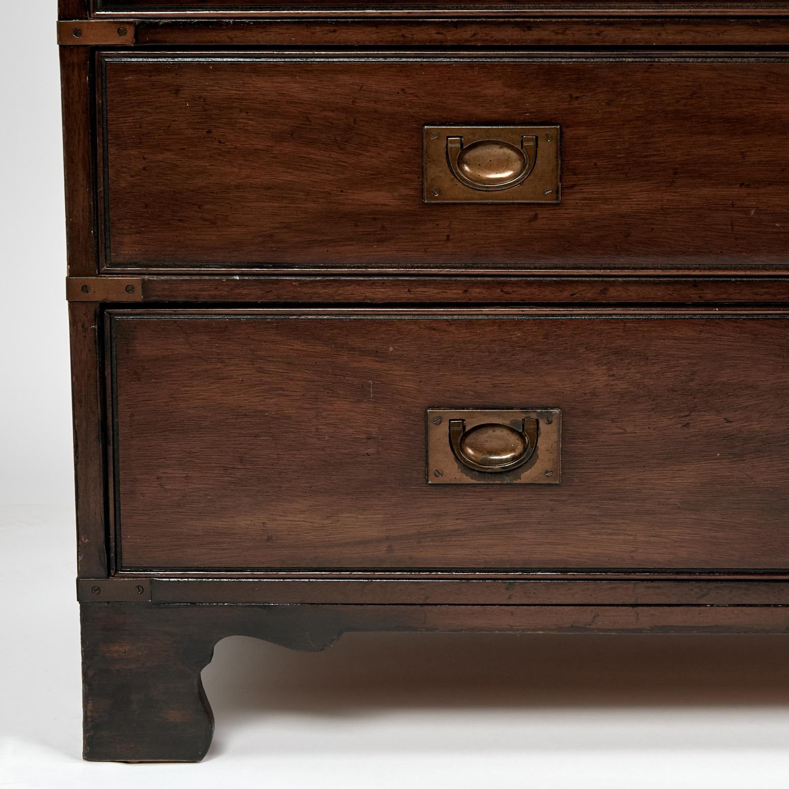 Vintage Campaigner Stil Kommode oder Dresser von Heritage im Angebot 4