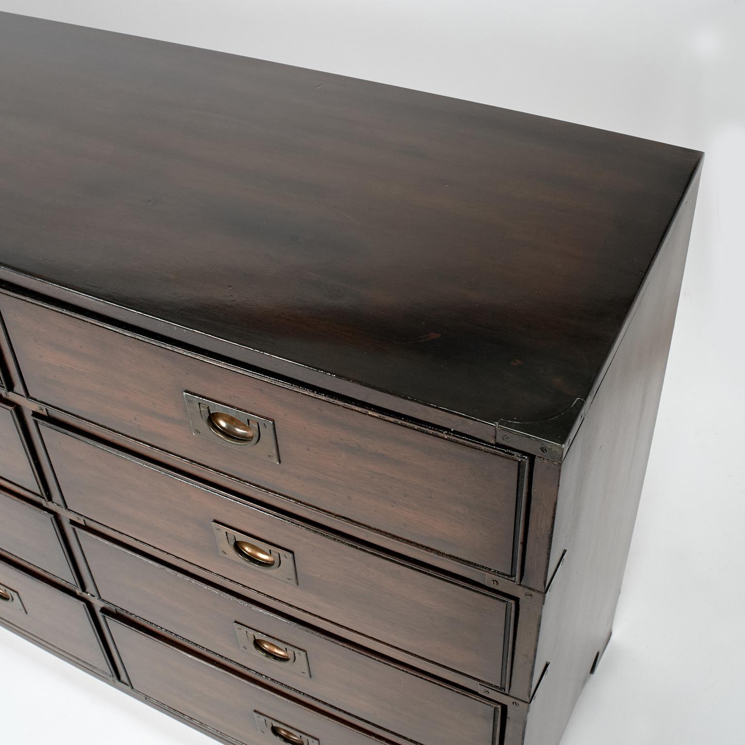 Vintage Campaigner Stil Kommode oder Dresser von Heritage im Angebot 2