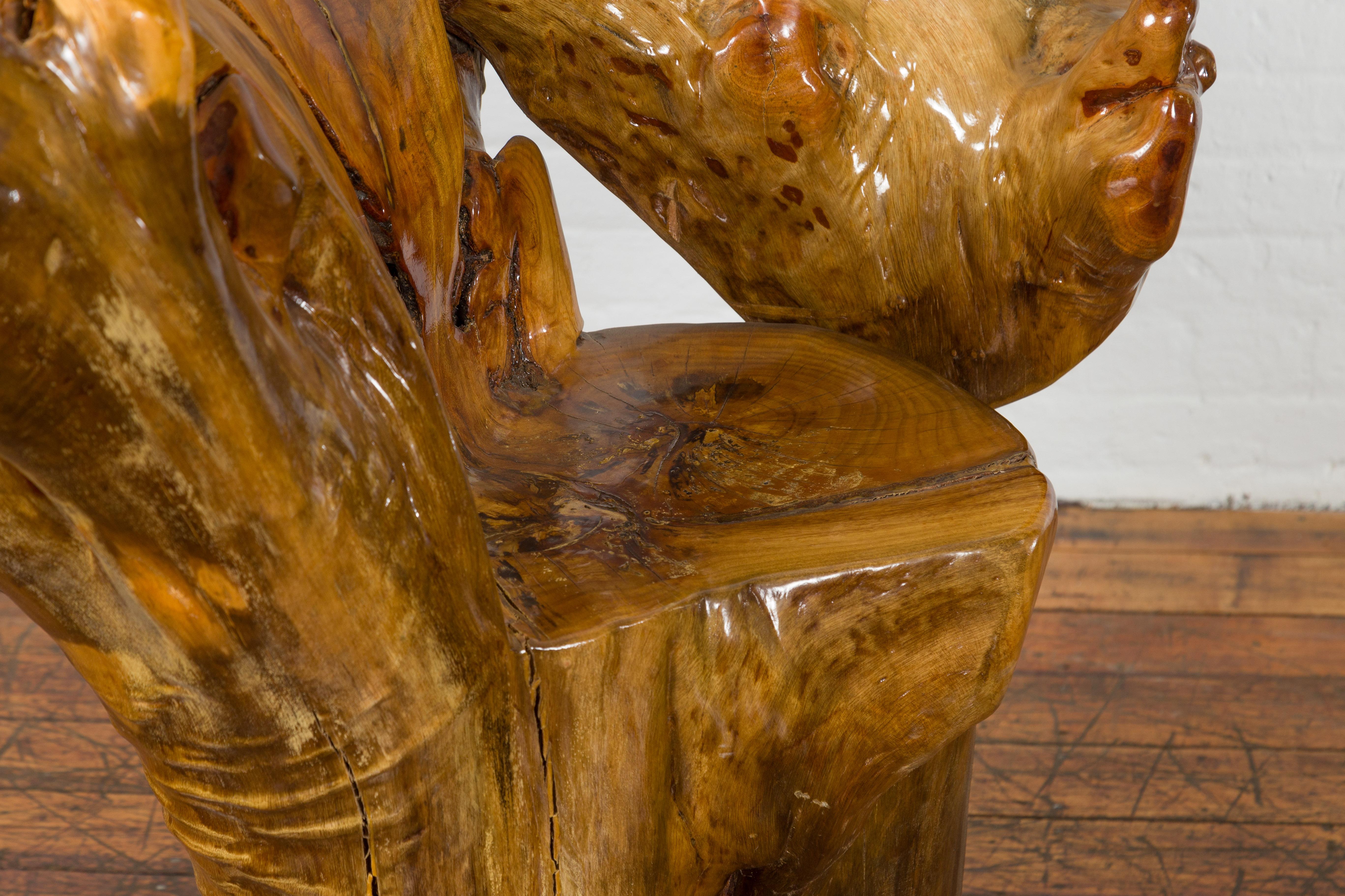 Chaise vintage en bois de camphrier Roots avec vernis naturel en vente 1