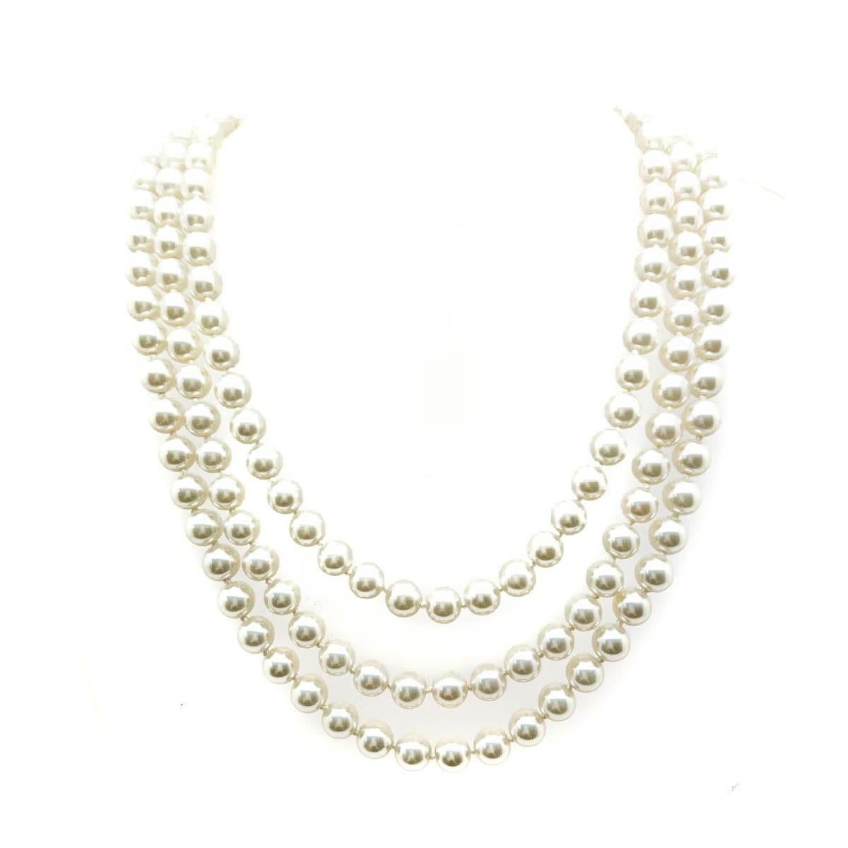 Vintage Camrose & Cross Jackie Kennedy Triple Pearl Necklace 1980s In Good Condition In Wilmslow, GB