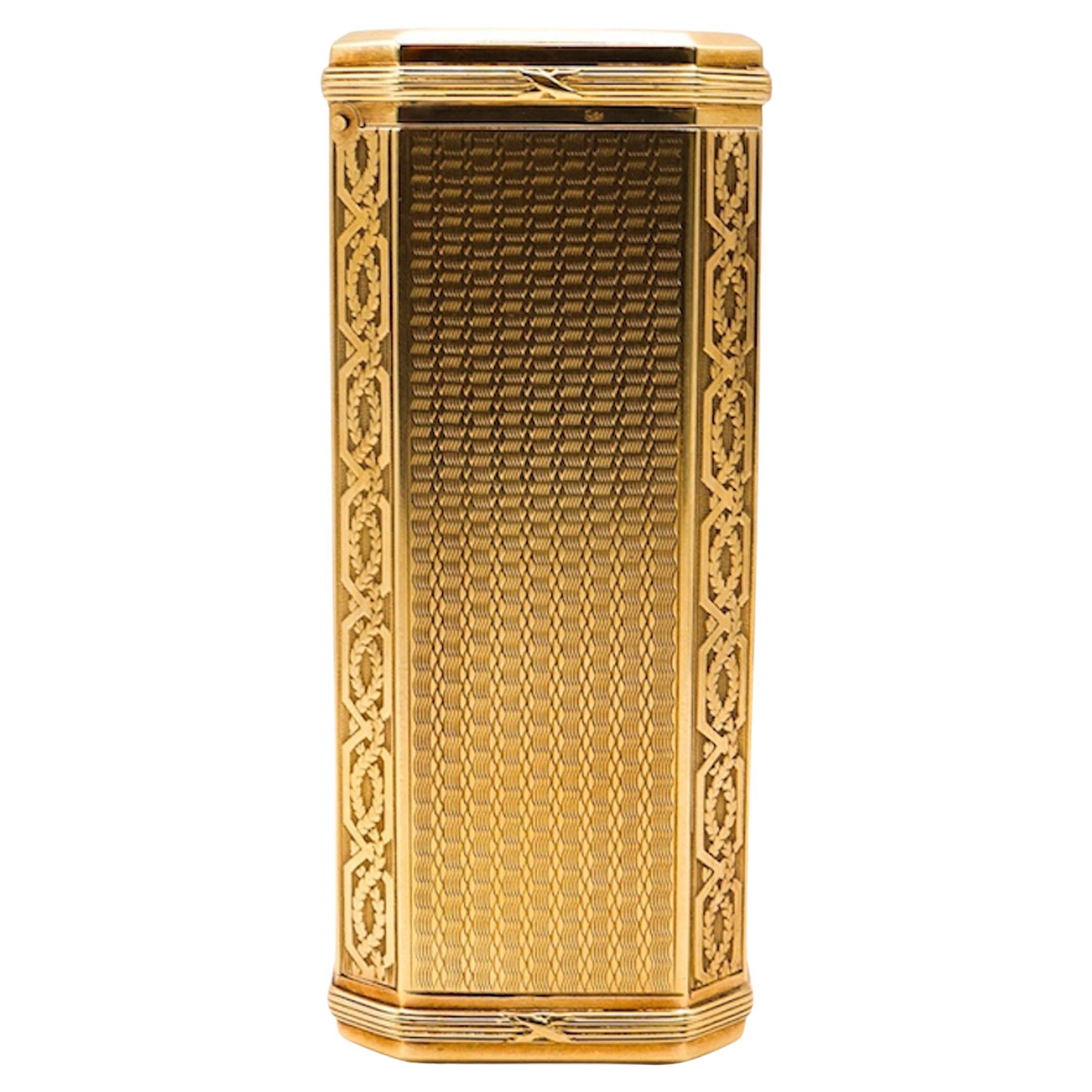 Vintage Canadian 14 Carat Gold Box, Circa 1935 en vente