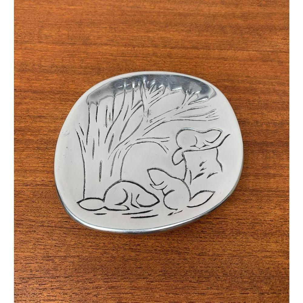 Vintage Canadian Metal Bowl with Beaver Decor from Hoselton For Sale 6