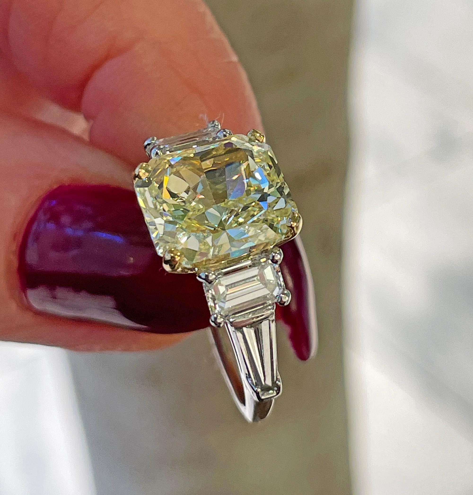 Vintage “Canary” GIA 7.11ctw Fancy YELLOW Radiant Diamond 5 stone Platinum Ring 6