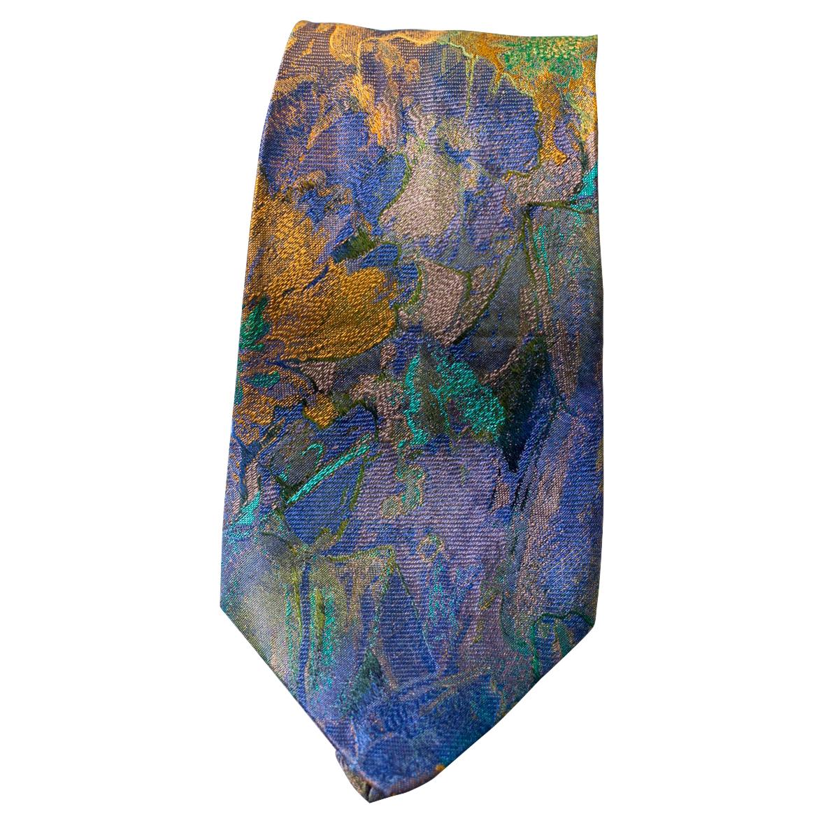 Vintage Canasta 100% silk tie with shades of various colors For Sale