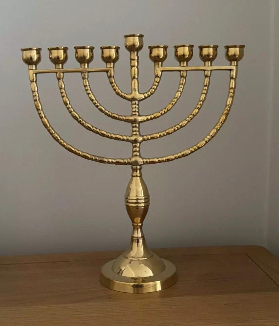 Vintage Candelabras 9 Branch Menorah Jewish Judaica Golden Candle Holders Brass In Excellent Condition For Sale In Wembley, GB