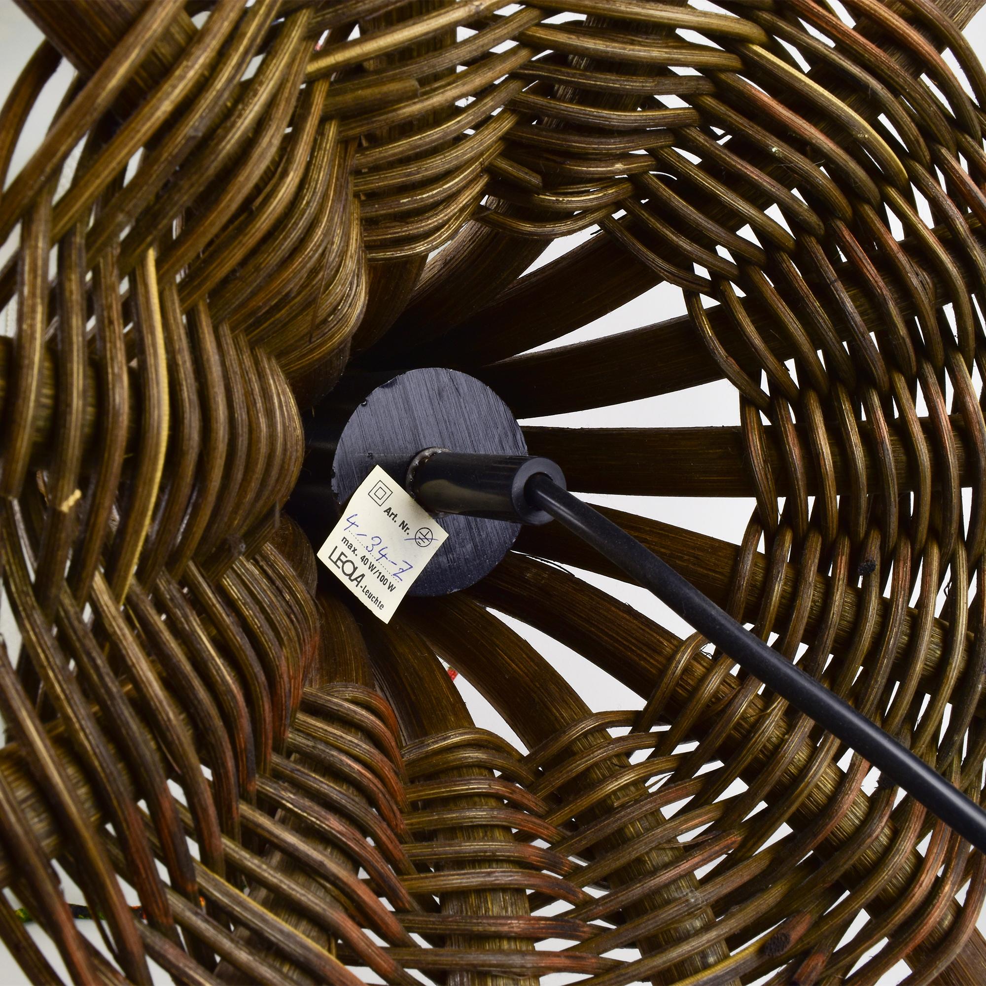 Vintage-Lampe aus Rohr und Rattan mit geblümtem Schirm von Leola - Boho-Dekor aus der Jahrhundertmitte im Angebot 2
