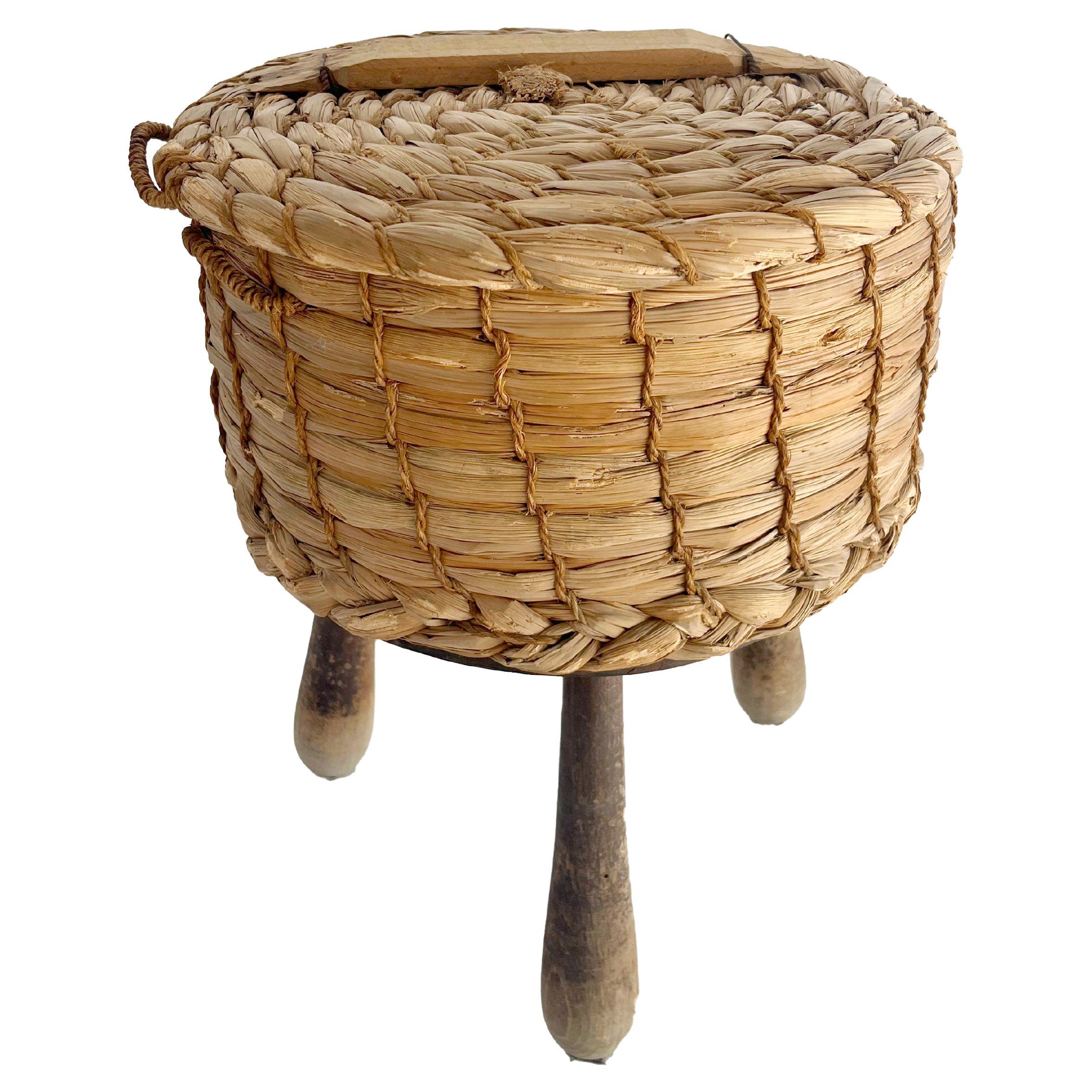 Tabouret à canne vintage - Exclusif et en excellent état en vente
