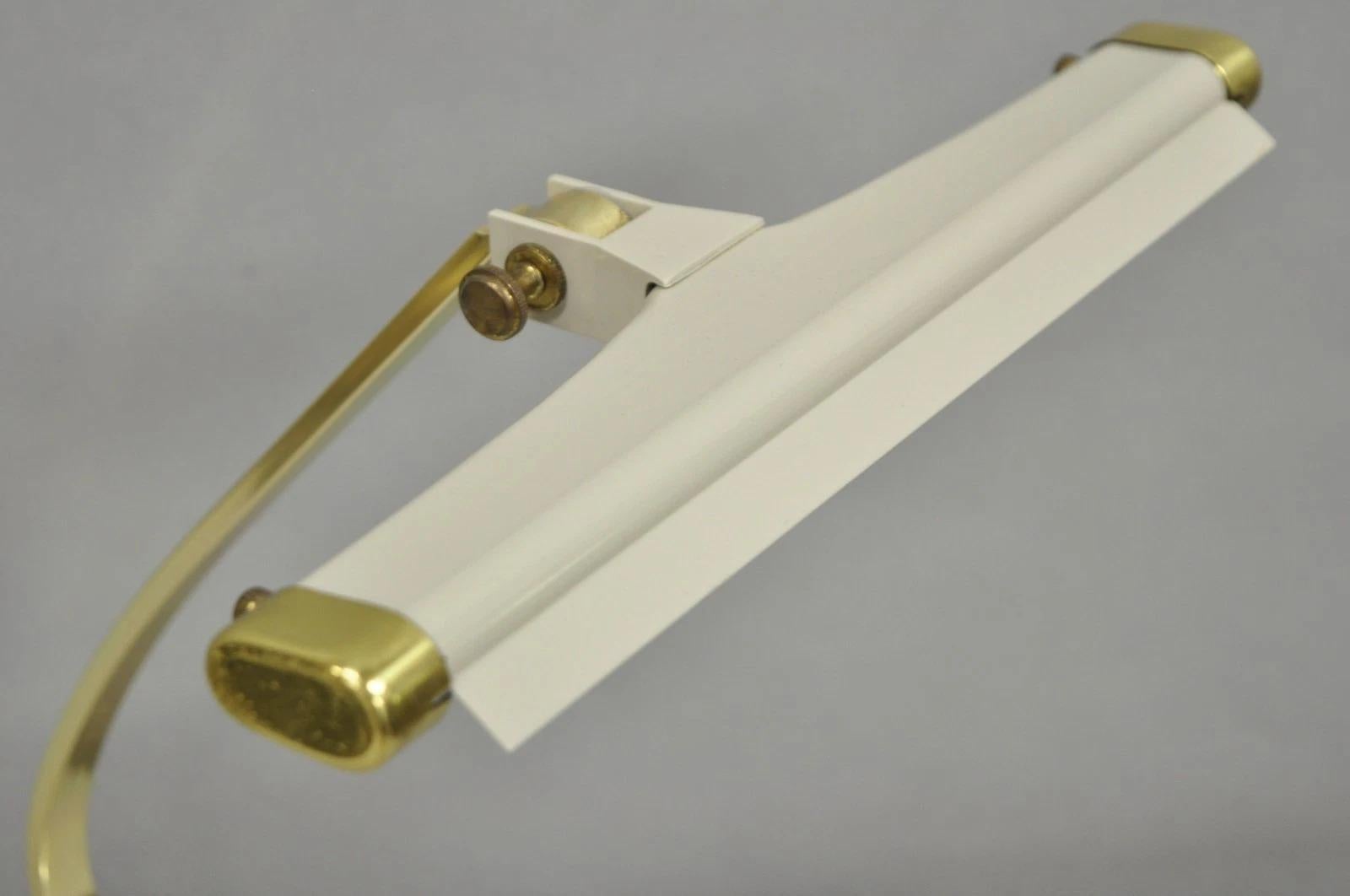 Vintage Cannon Mid Century Modern Enamel & Brass Space Age Adjustable Desk Lamp For Sale 1
