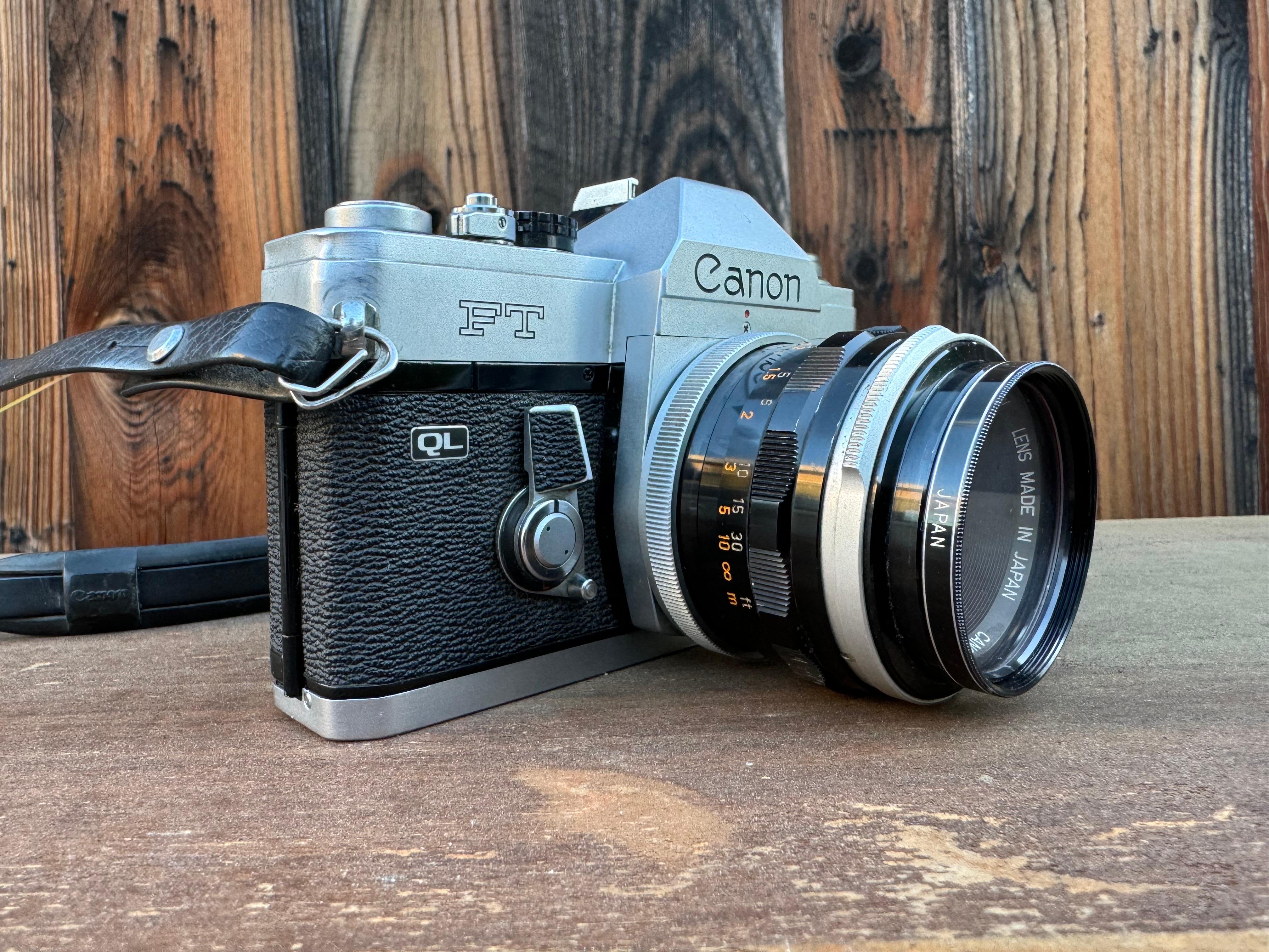 Japanese Vintage Canon FT QL 35mm Film SLR Camera with Original Leather Case