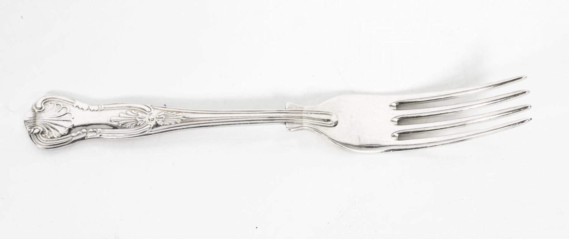 Mid-20th Century Vintage Canteen x 12 Silver Plated Cutlery Set by Chinacraft Mid 20th Century