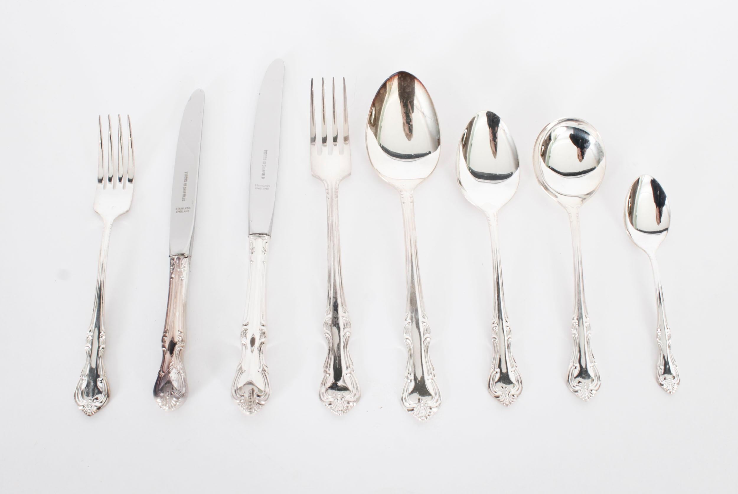 This is a stunning vintage 6 place setting A1 Sheffield England, silver plated cutlery set by the renowned Sheffield silversmith Viners dating from the second half of the 20th century, and never having been used.
 
The beautiful set consists of 44