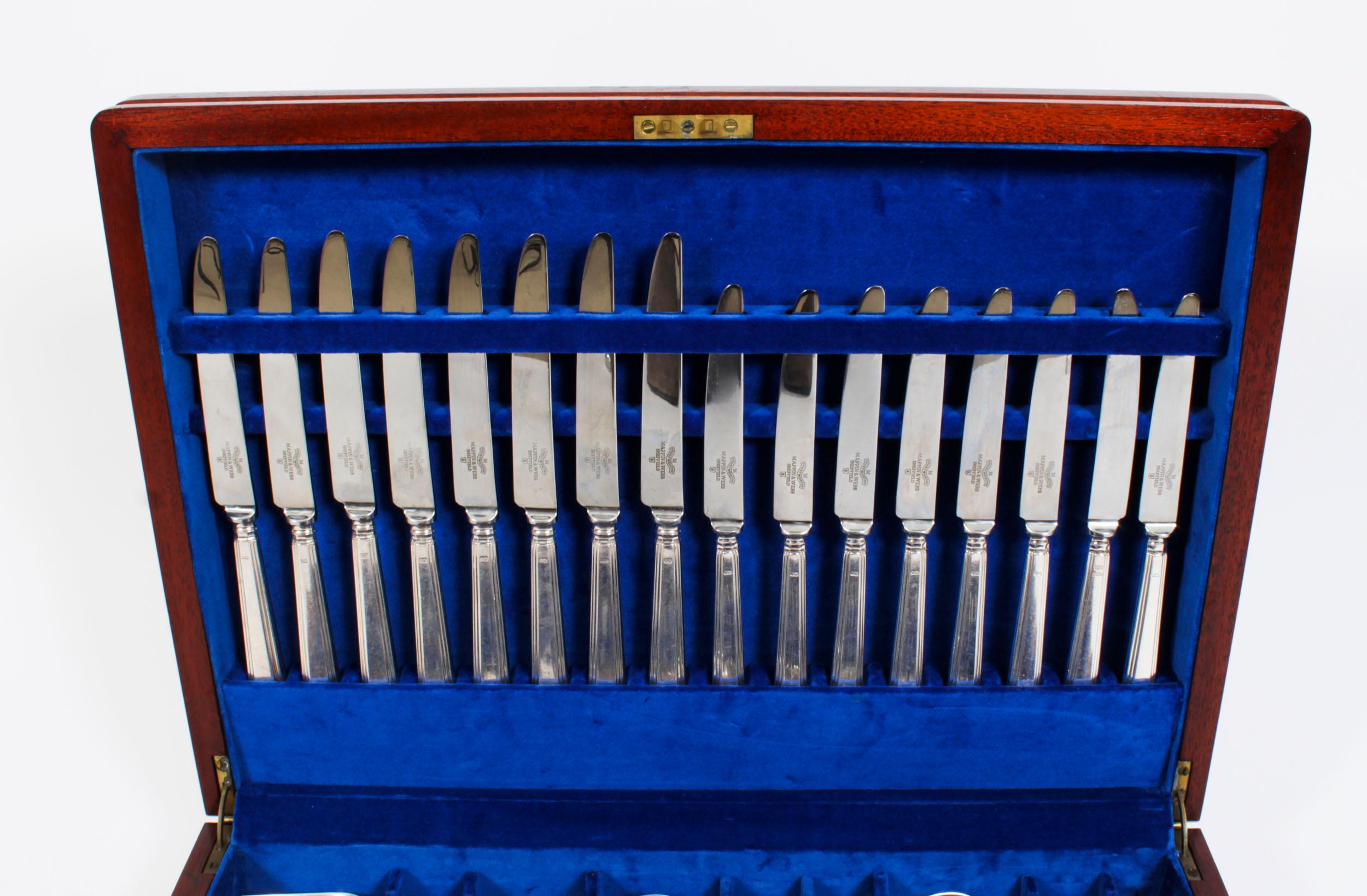 Vintage Canteen x 8 60 Piece Sterling Silver Cutlery Set Mappin & Webb 20th C In Good Condition In London, GB