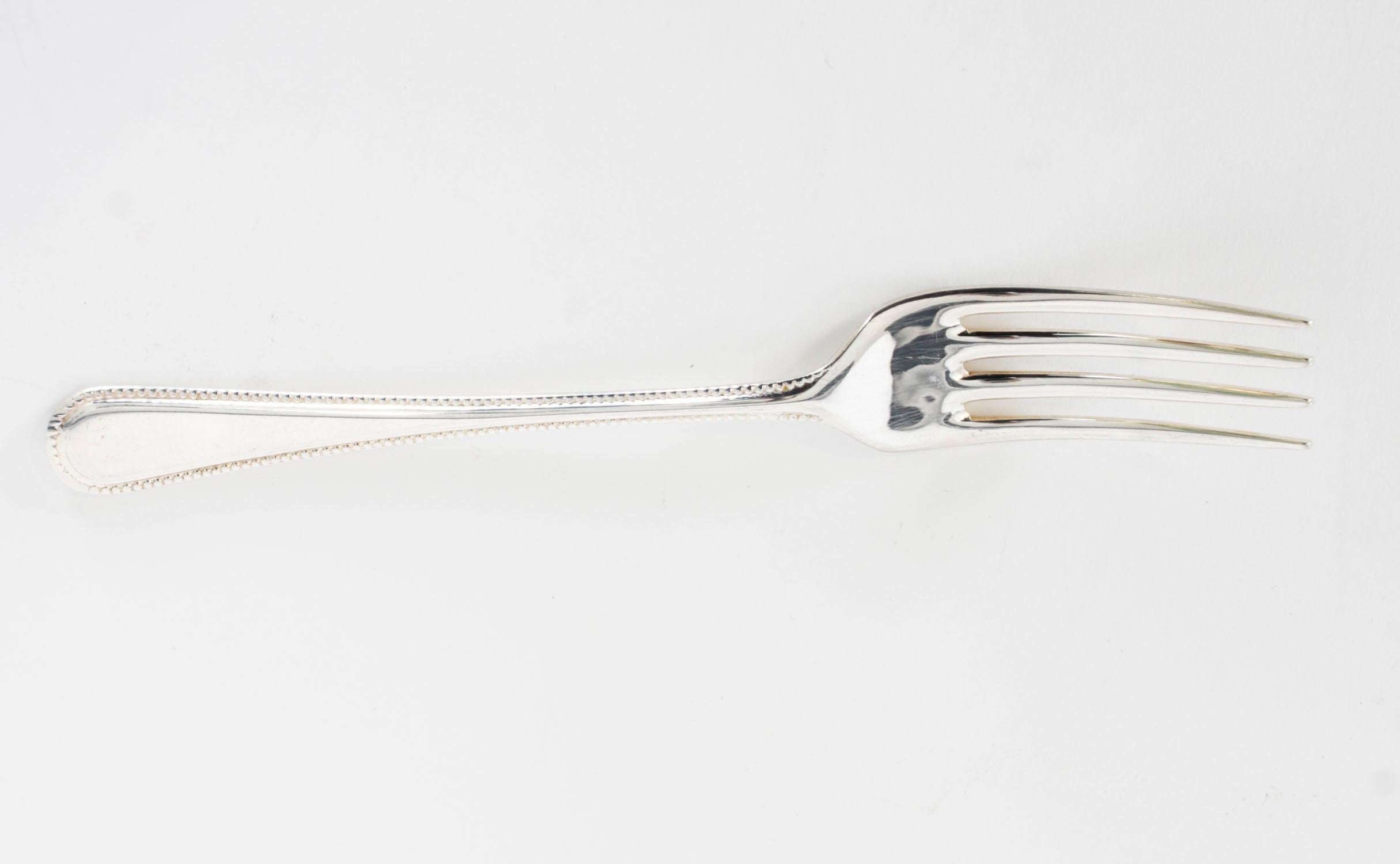 Canteen x 8 perles argentées, service de couverts à motif de 84 pièces du 20ème siècle en vente 10