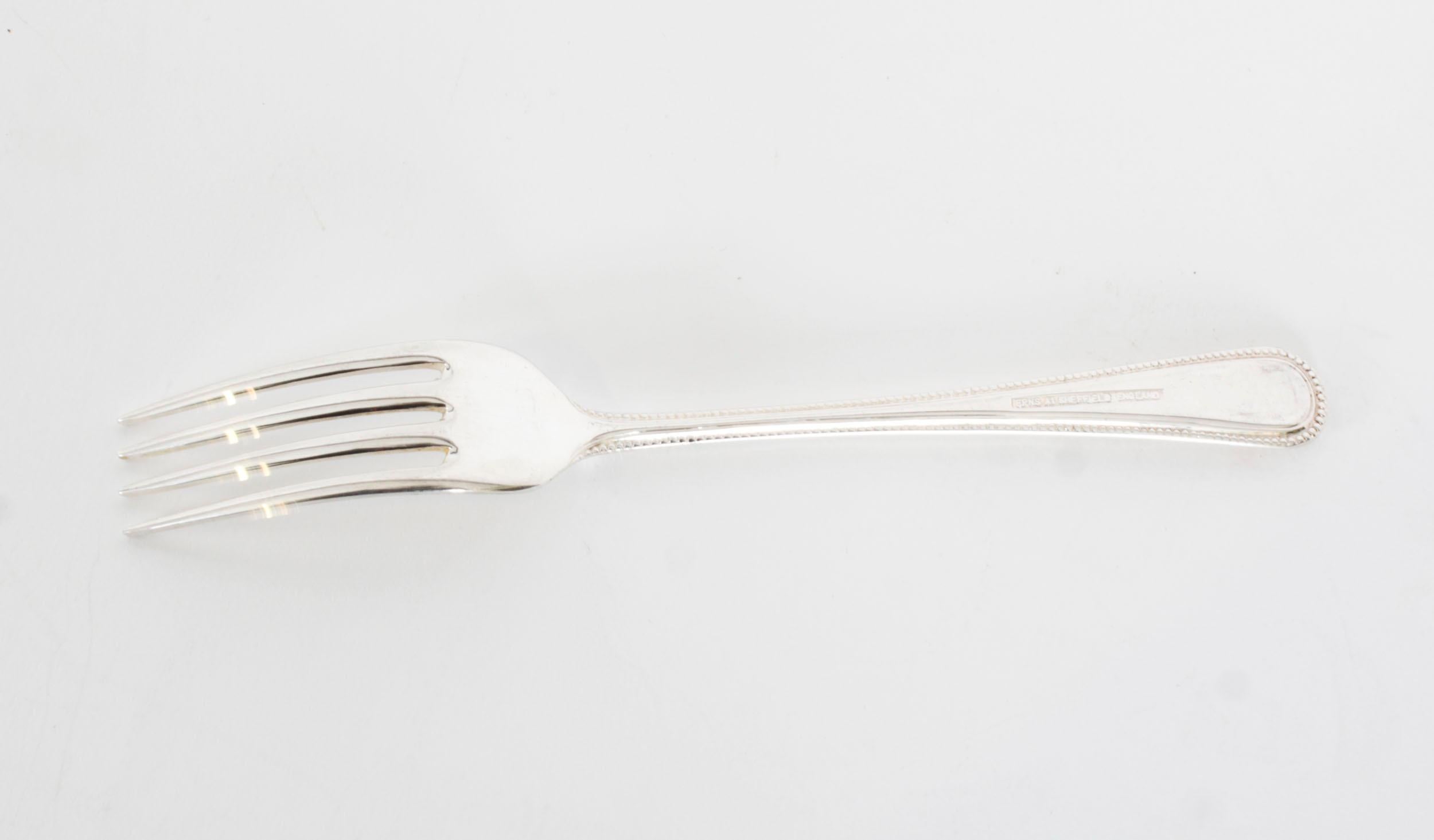 Canteen x 8 perles argentées, service de couverts à motif de 84 pièces du 20ème siècle en vente 11