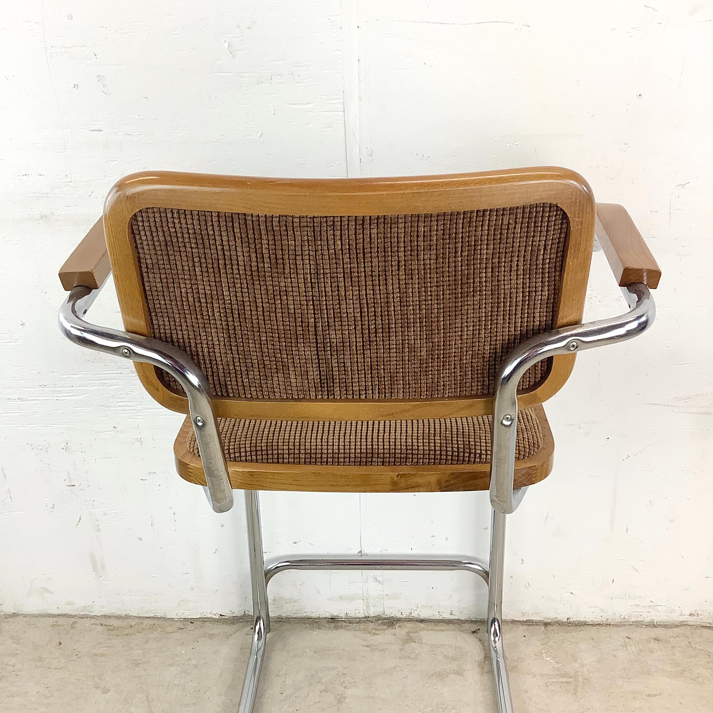 Taburete de bar voladizo vintage con reposabrazos en venta 4