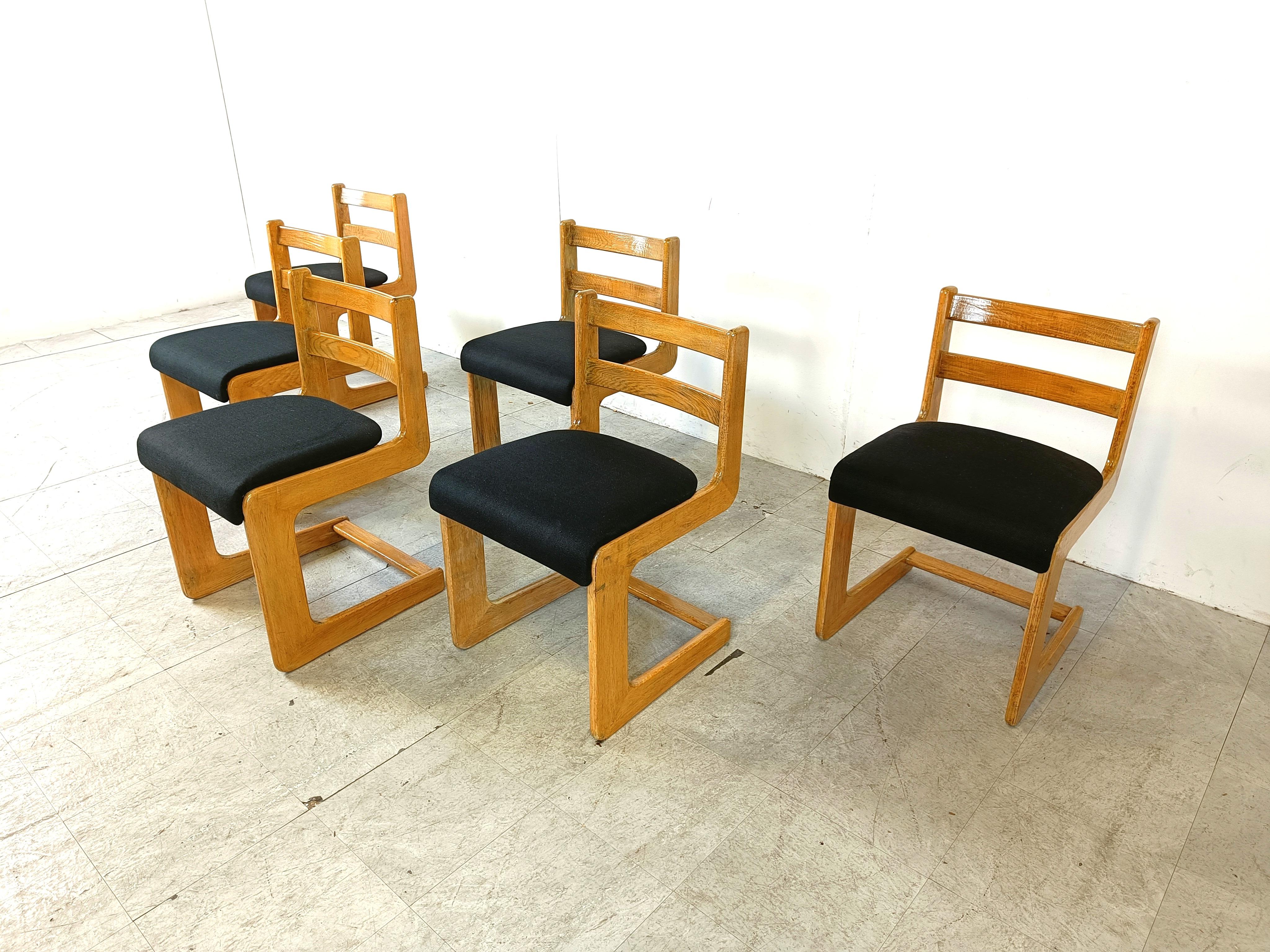Freitragende Vintage-Stühle von Casala, 1970er-Jahre im Zustand „Gut“ im Angebot in HEVERLEE, BE