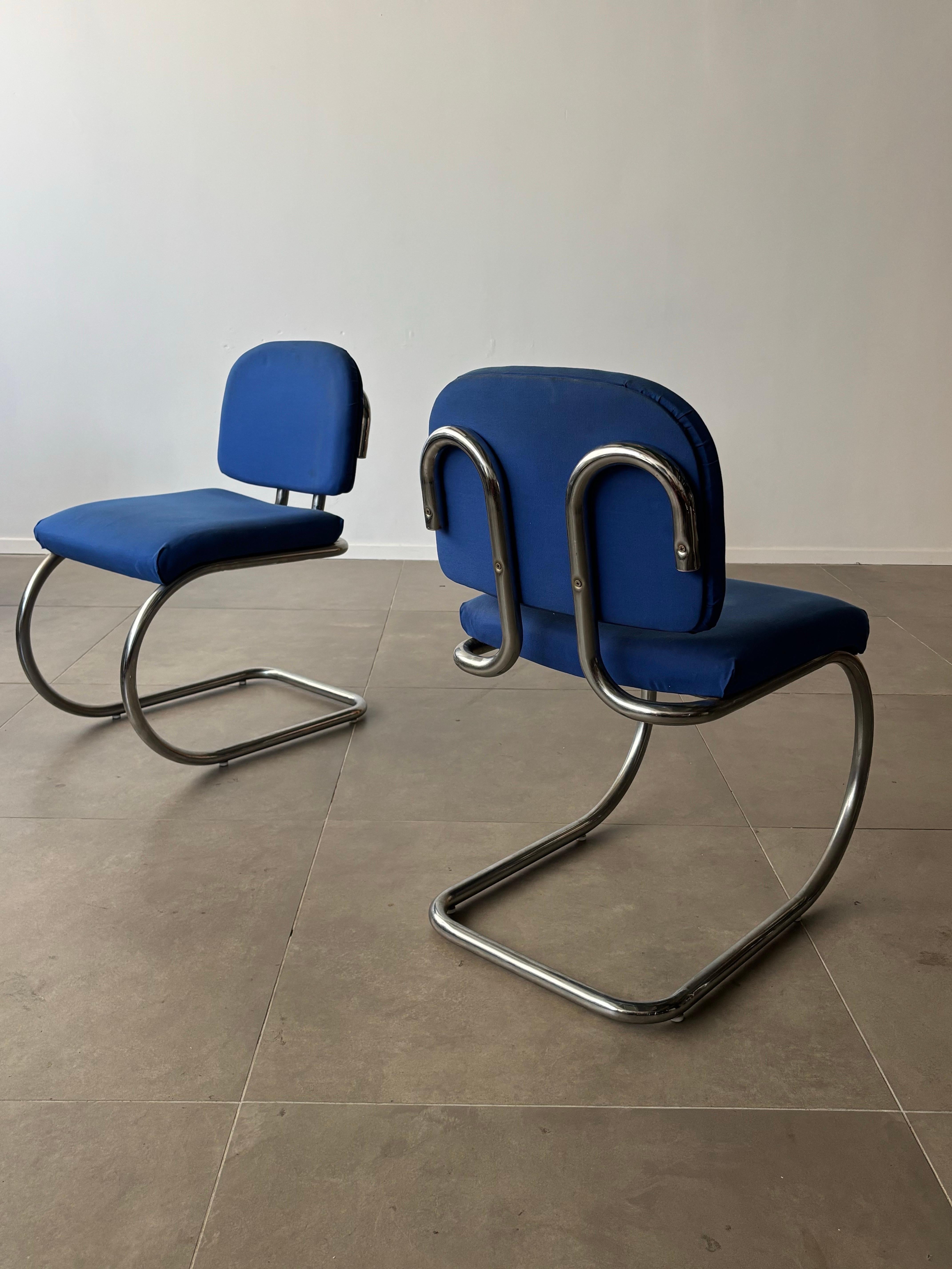 Vintage cantilever chairs chromed steel and fabric, 1970s Italy For Sale 1