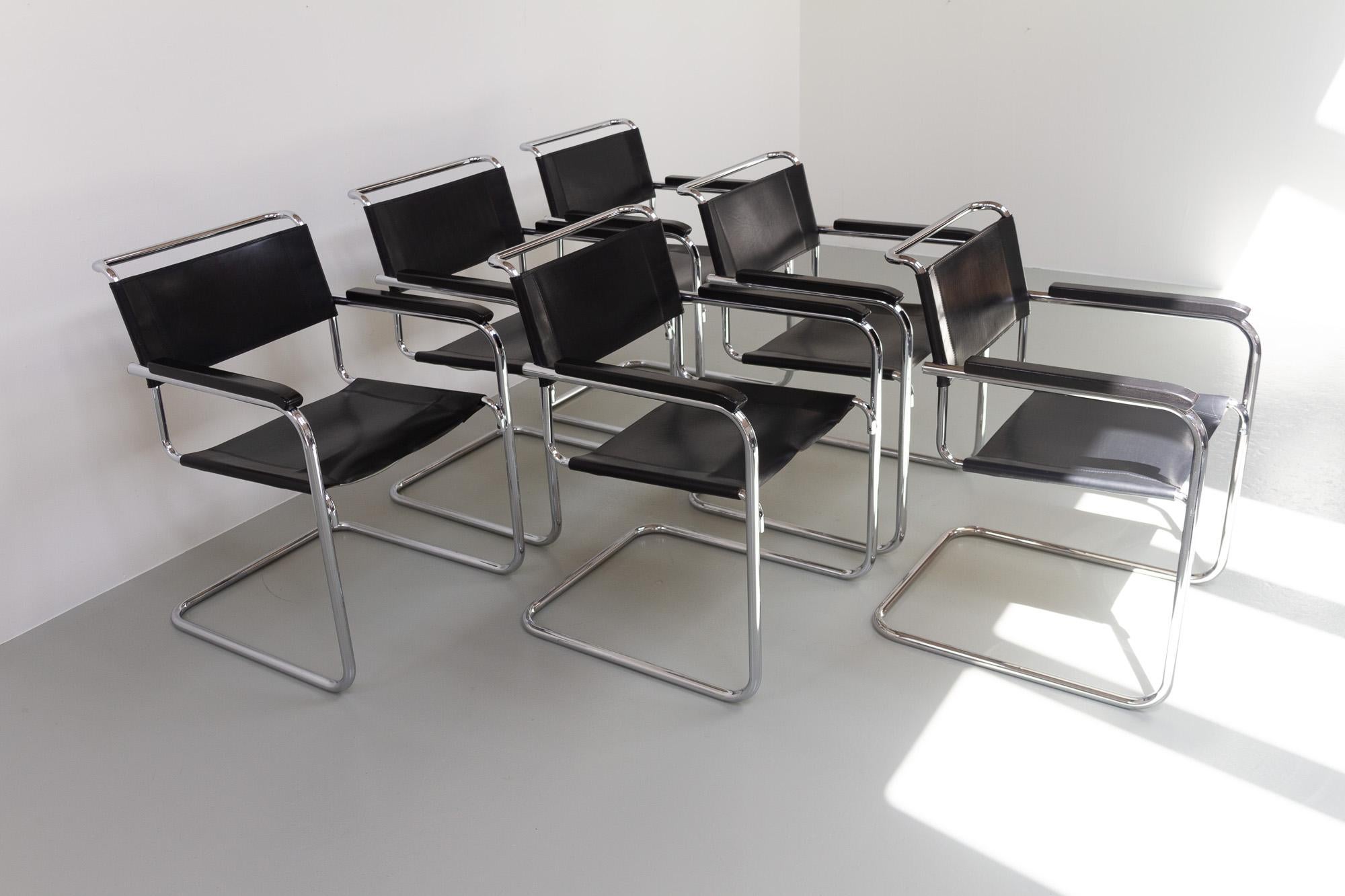 Vintage Cantilever Chairs S 34 by Mart Stam for Thonet, 1980s. Set of 6.
The classic Bauhaus design model 34 armchair designed in 1927 by Mart Stam for Thonet, Germany.
Frame in tubular chromed steel with seat and backrest in thick black saddle
