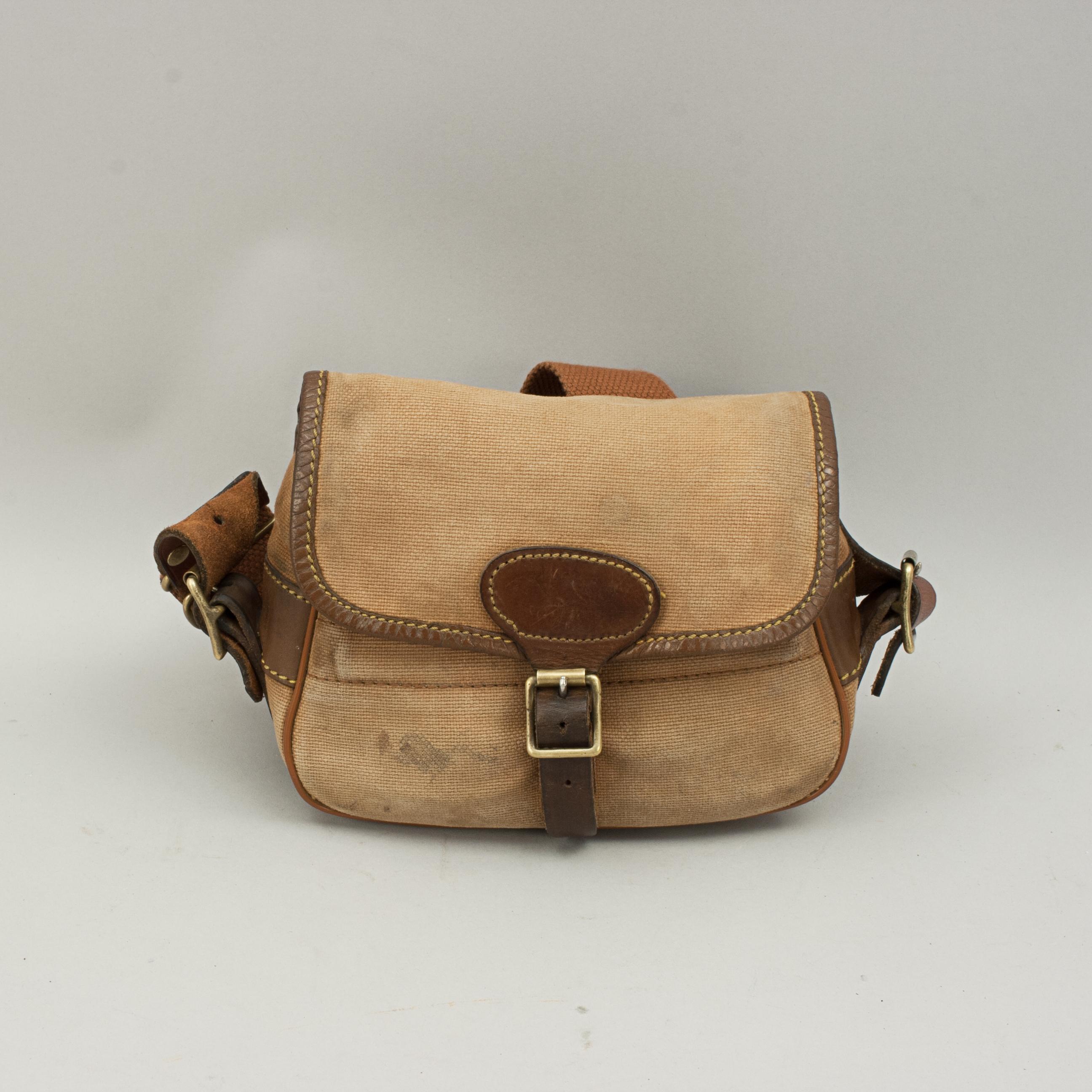 Vintage Canvas Cartridge Bag with Leather Trimming For Sale 3