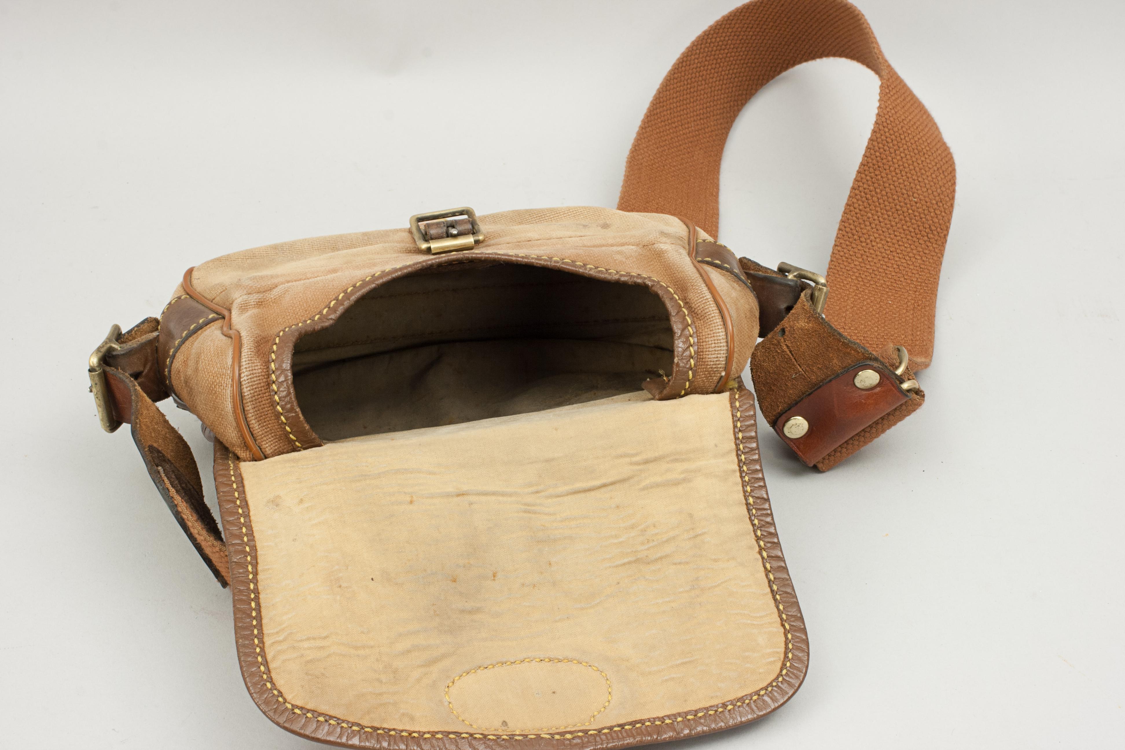 Vintage Canvas Cartridge Bag with Leather Trimming For Sale 2