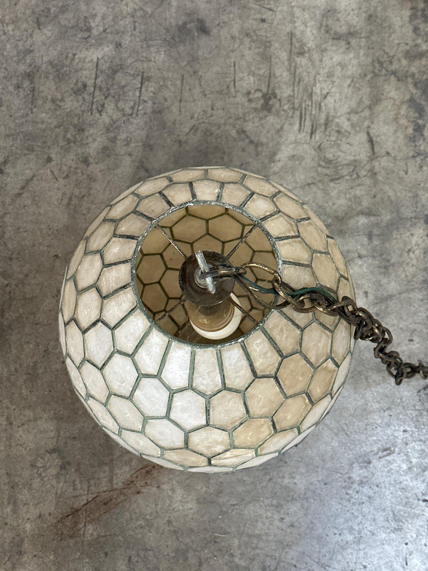 Vintage Capiz Shell Oval Pendant by Feldman Co. In Good Condition For Sale In Los Angeles, CA