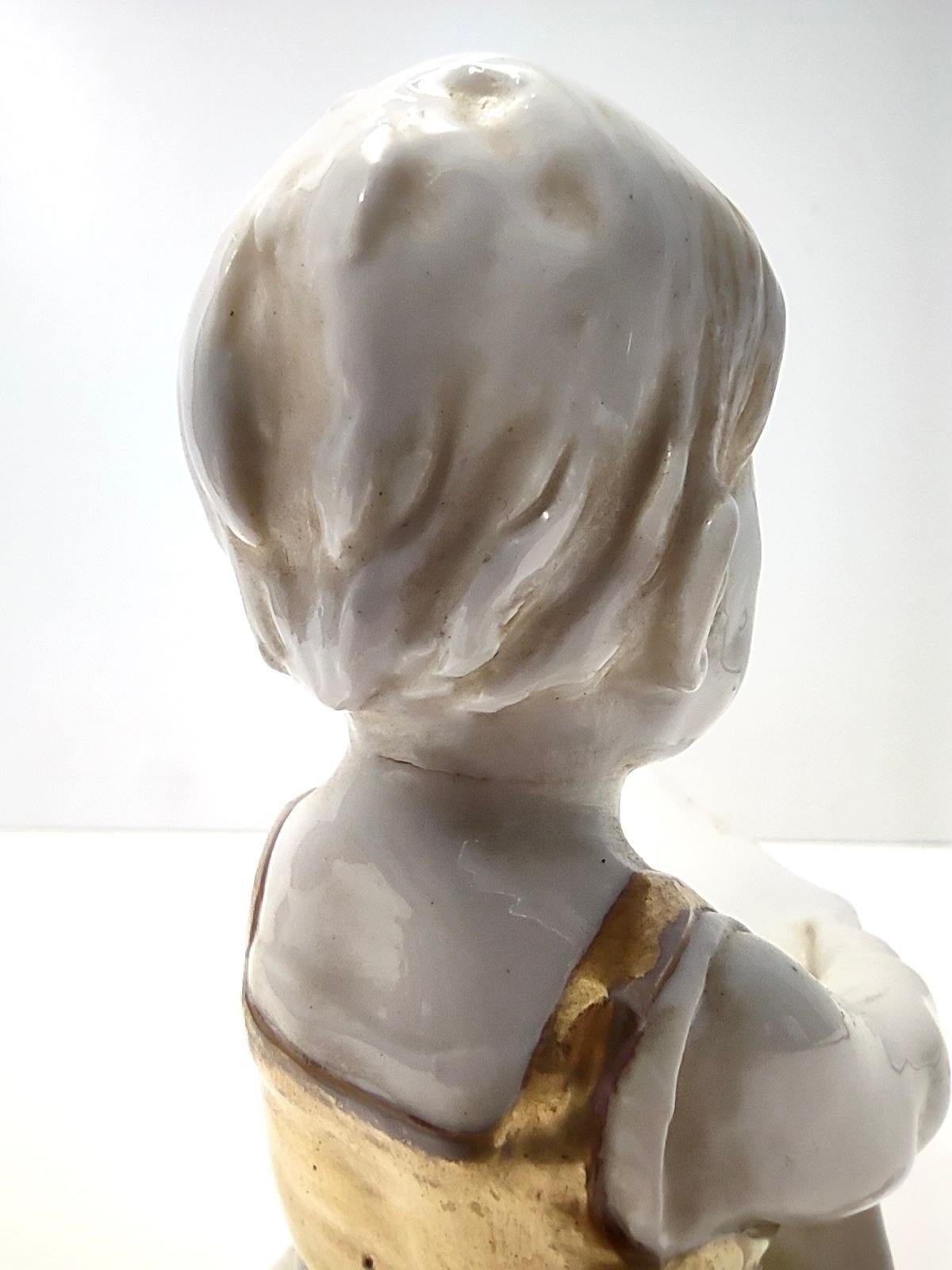 Vintage Capodimonte Ceramic and Gold Decorative Item of a Reading Child, Italy For Sale 1