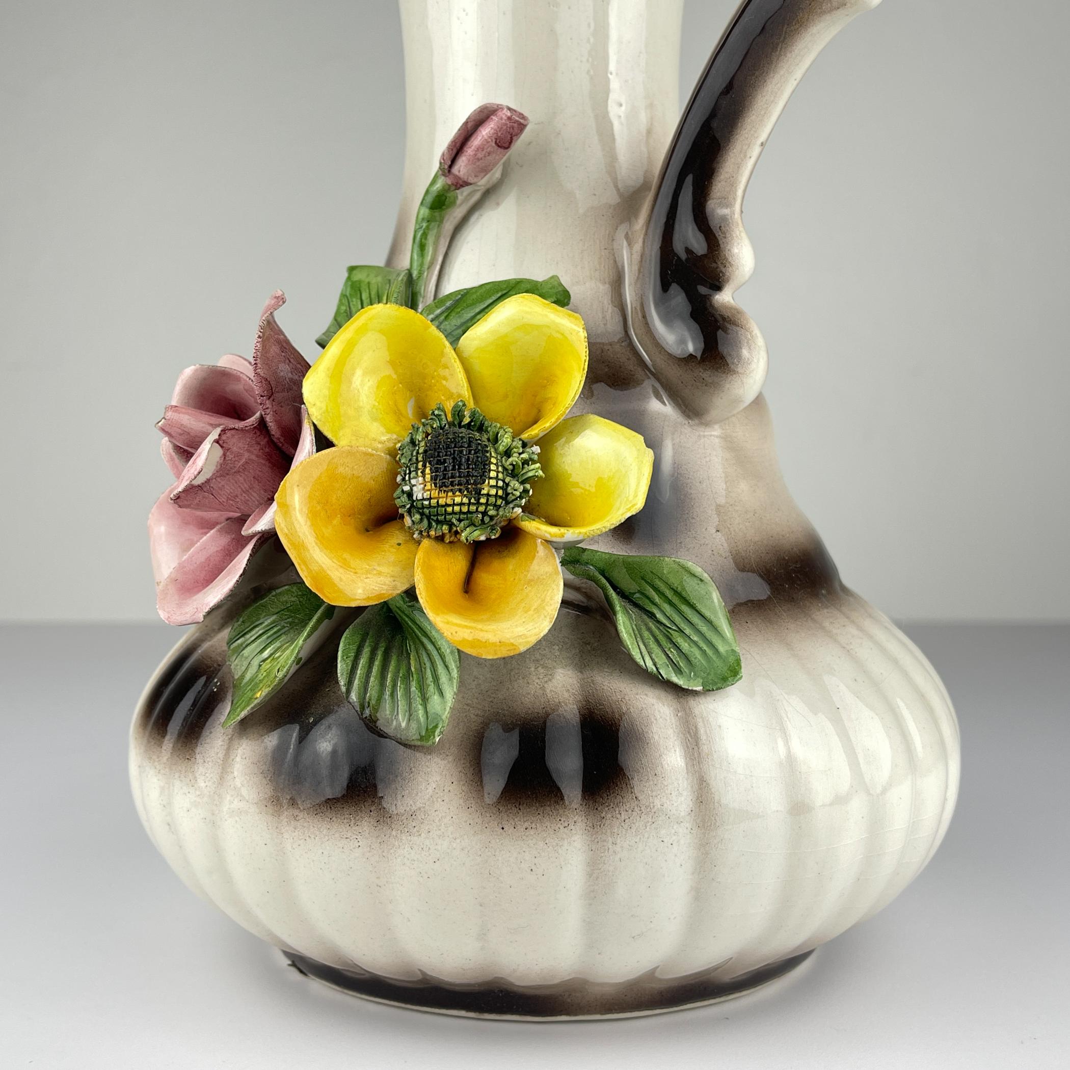 Pichet vintage en céramique de Capodimonte, milieu du 20e siècle en vente 7