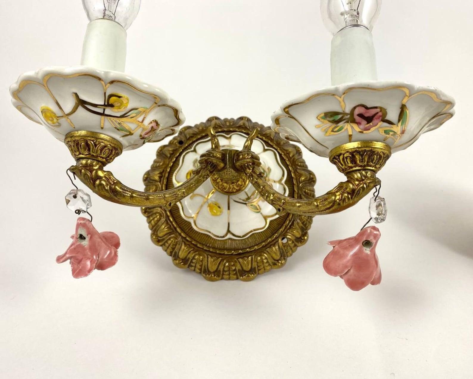 Vintage Capodimonte Lighting Set of Chandelier & Two Sconces, Italy For Sale 1