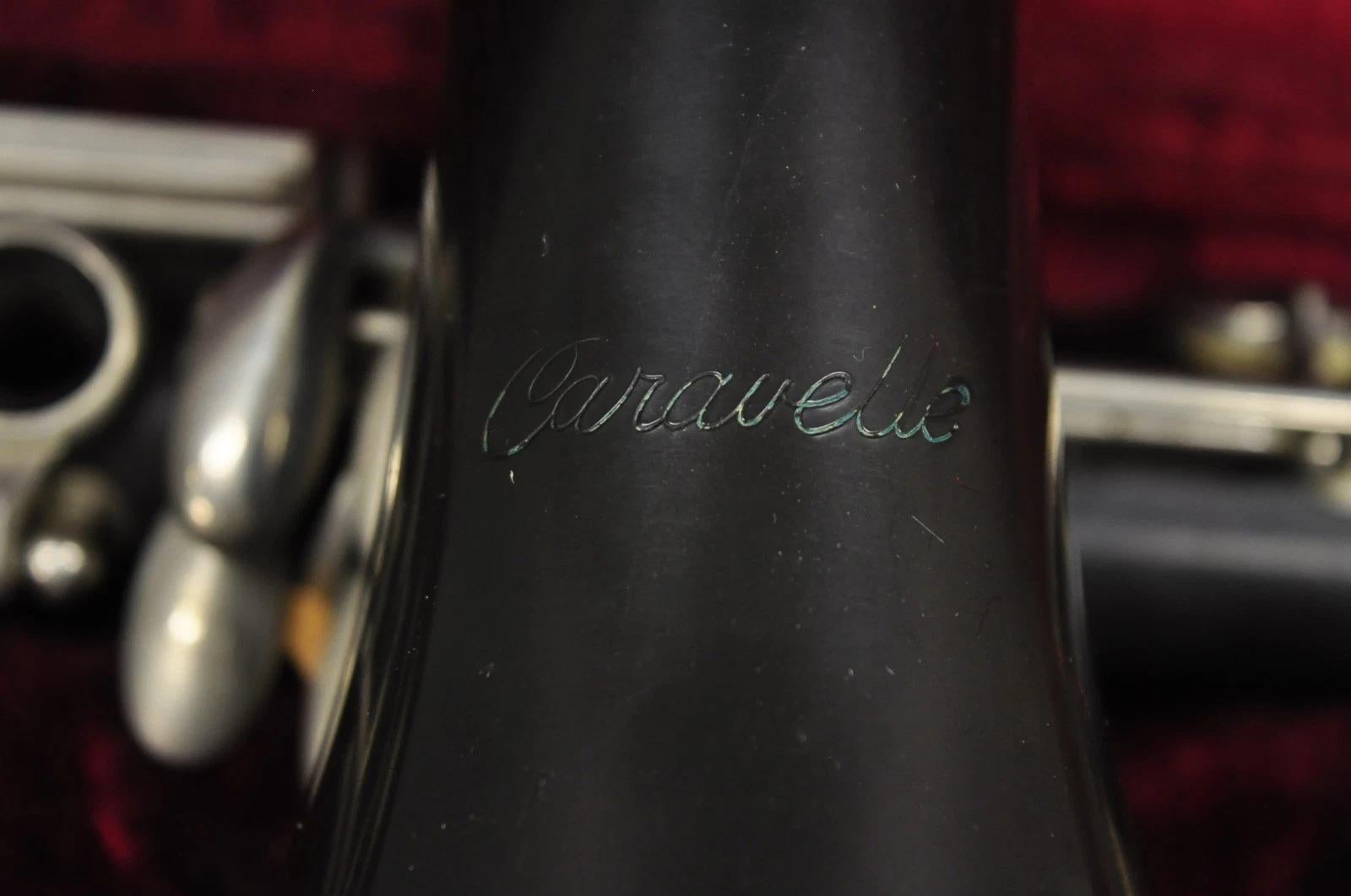 Strumento musicale Caravelle Clarinetto d'epoca con custodia originale In condizioni buone in vendita a Philadelphia, PA