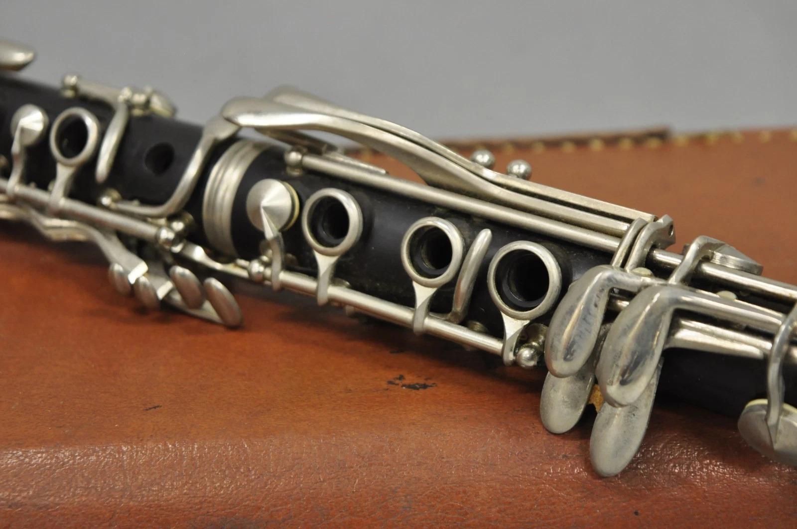 Strumento musicale Caravelle Clarinetto d'epoca con custodia originale in vendita 1