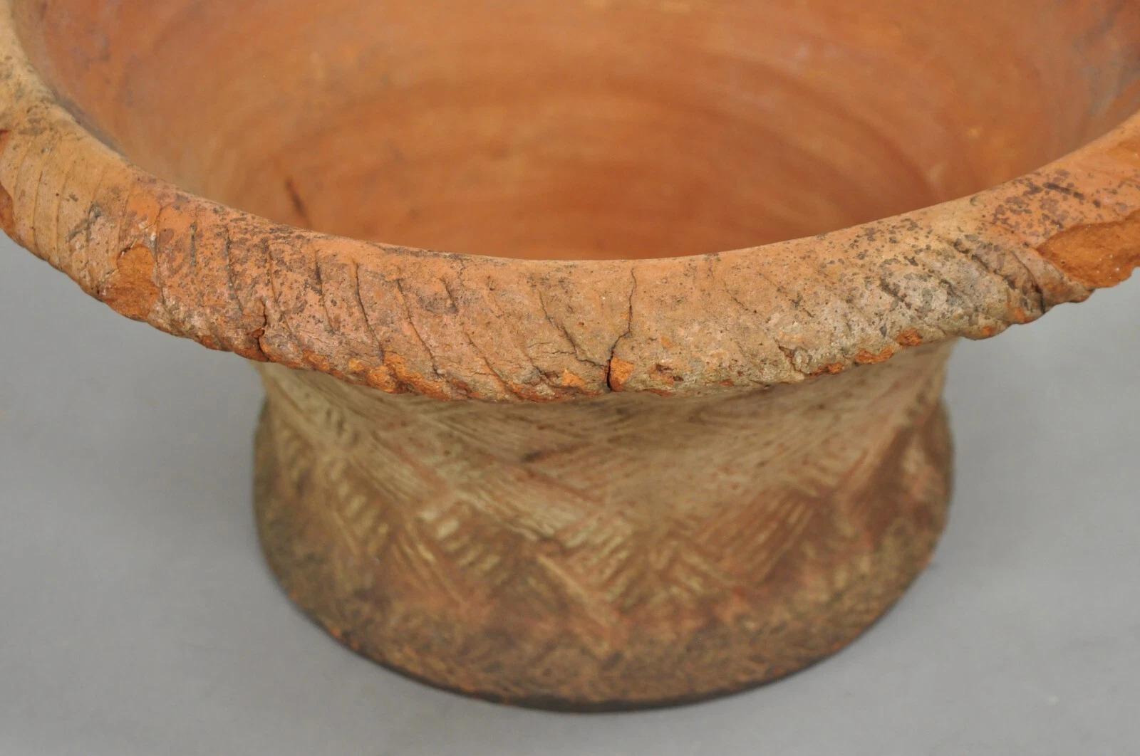 Vintage Carbone Terracotta Pottery Basket Weave Garden Old World Planter Pot For Sale 1