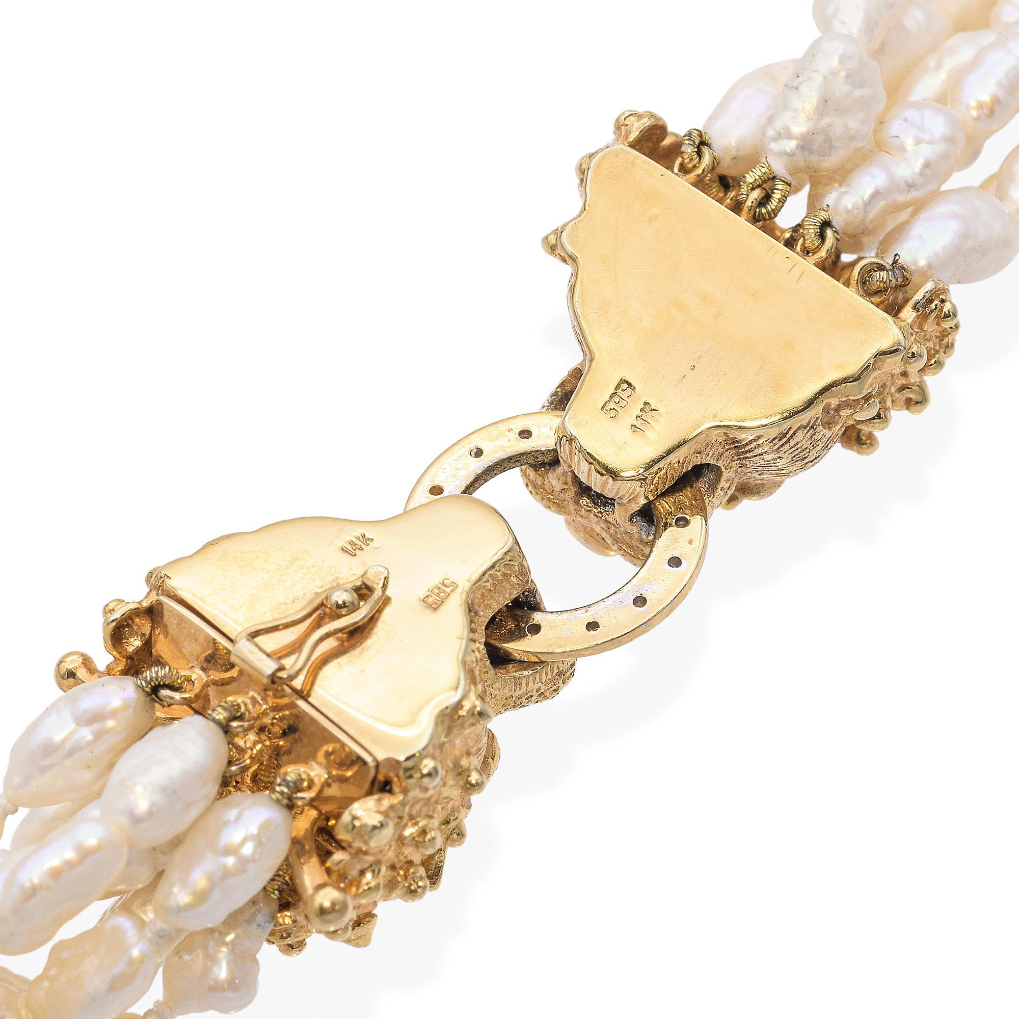 Non taillé Collier vintage Cardow avec diamants en or jaune 14 carats  Fermoir tête de lion en vente