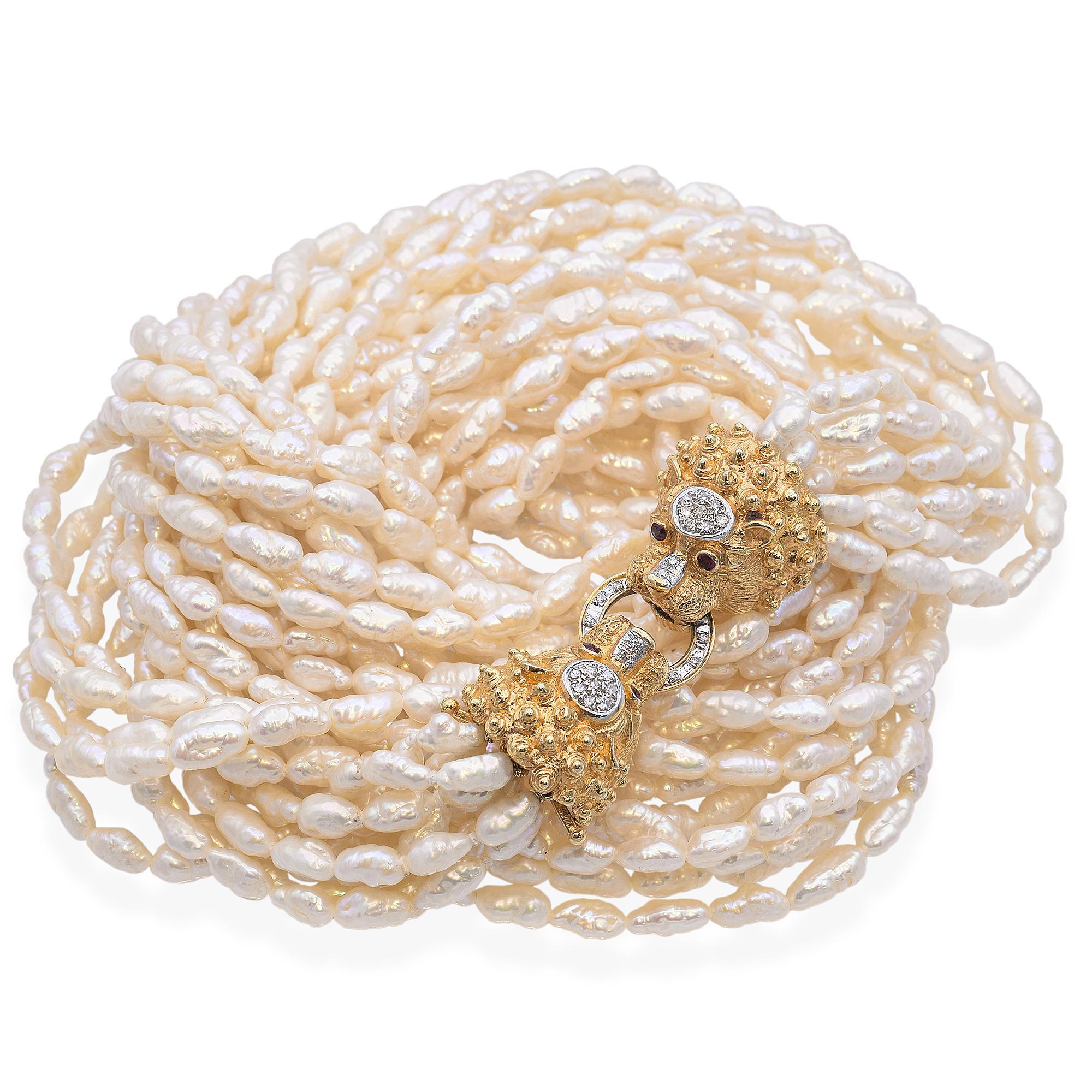Collier vintage Cardow avec diamants en or jaune 14 carats  Fermoir tête de lion Pour femmes en vente