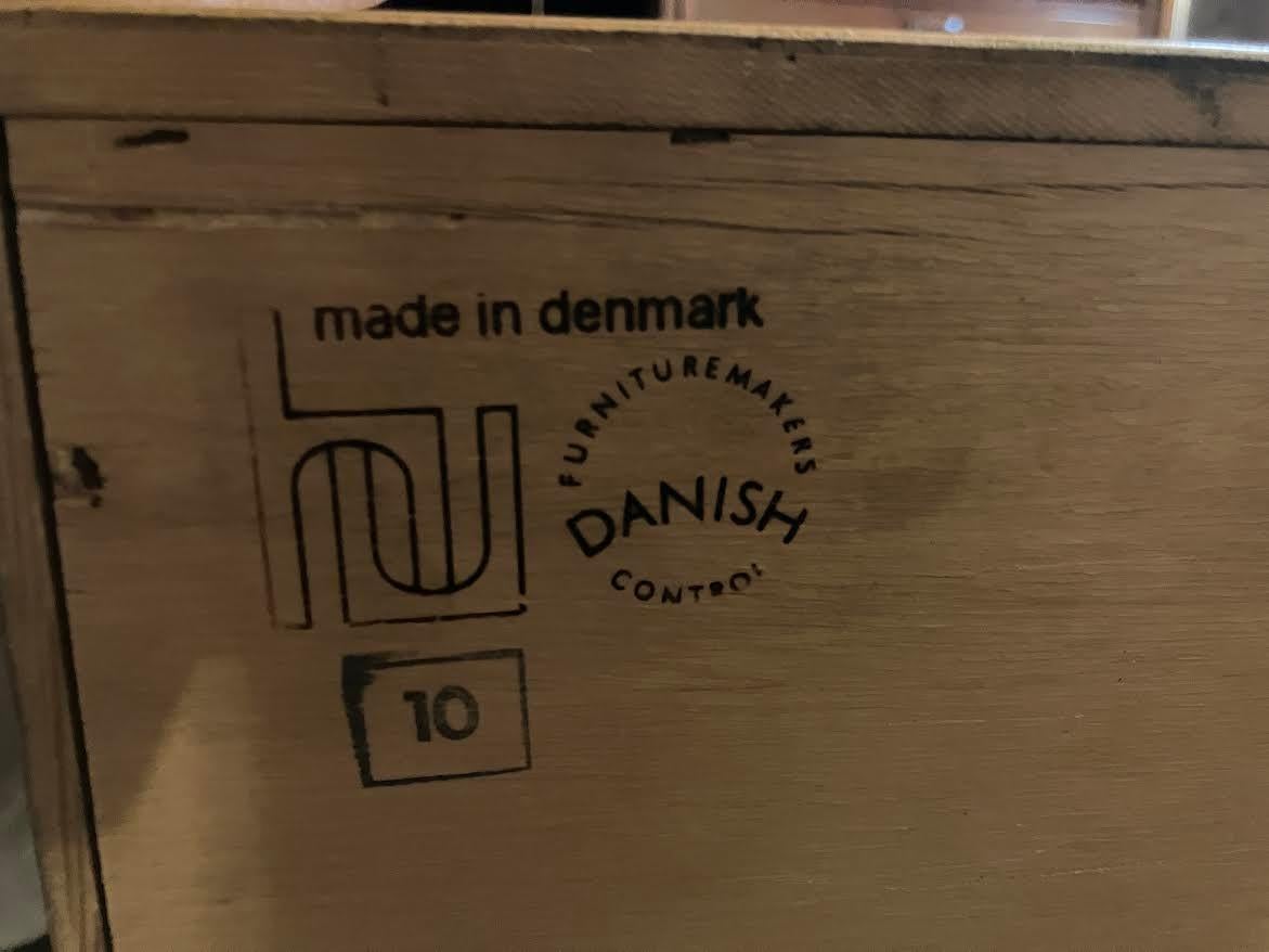 Vintage Carlo Jensen Danish Teak Entry Dresser for Hundevad & Co. For Sale 7