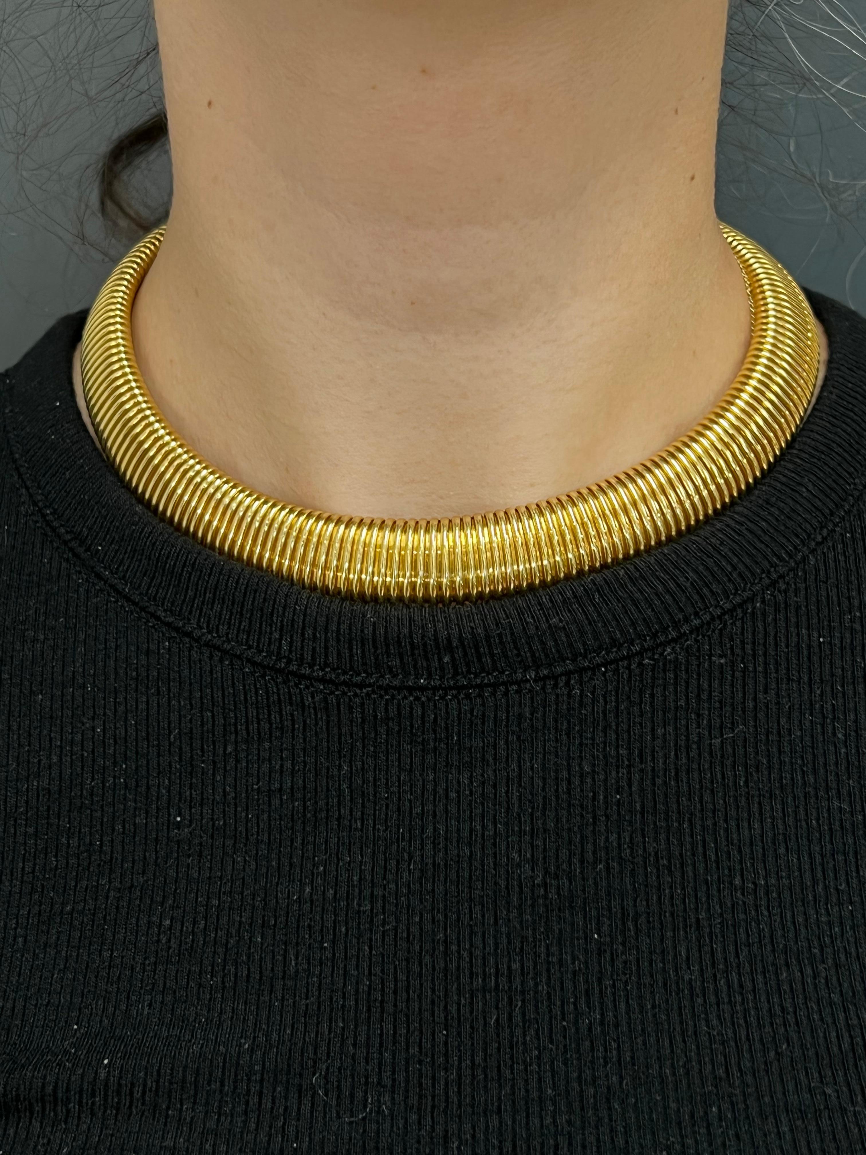 Vintage Carlo Weingrill Yellow Gold Tubogas Necklace  In Excellent Condition In Beverly Hills, CA