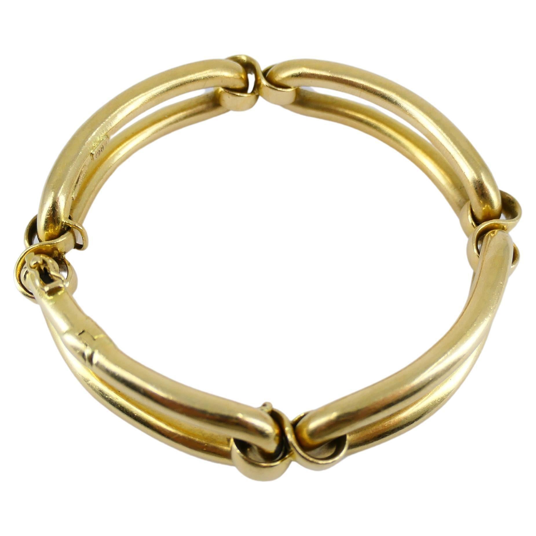 Women's or Men's Vintage Carlo Wengrill 18k Gold Oval Link Bracelet For Sale