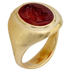 Vintage carnelian 18k yellow gold intaglio ring