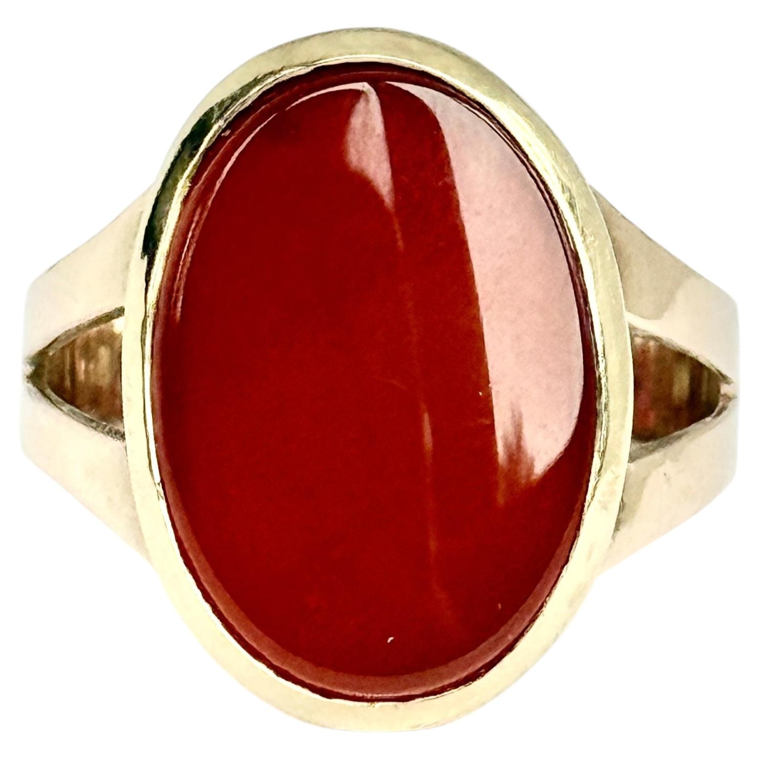 Anello con sigillo vintage in corniola e oro rosa 10 carati