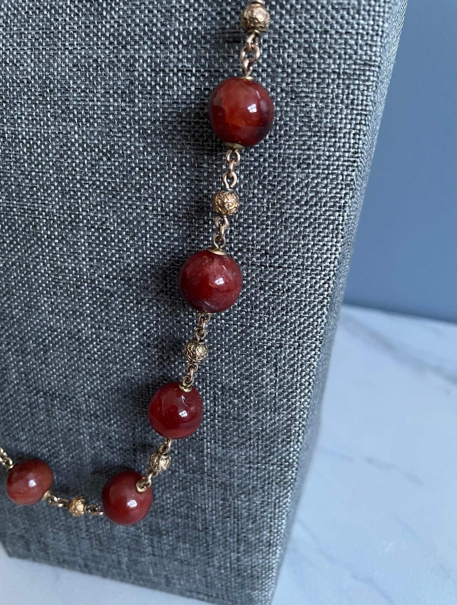 Halskette aus Karneol und 14 Karat Gelbgold mit Spacer-Perlen im Angebot 4